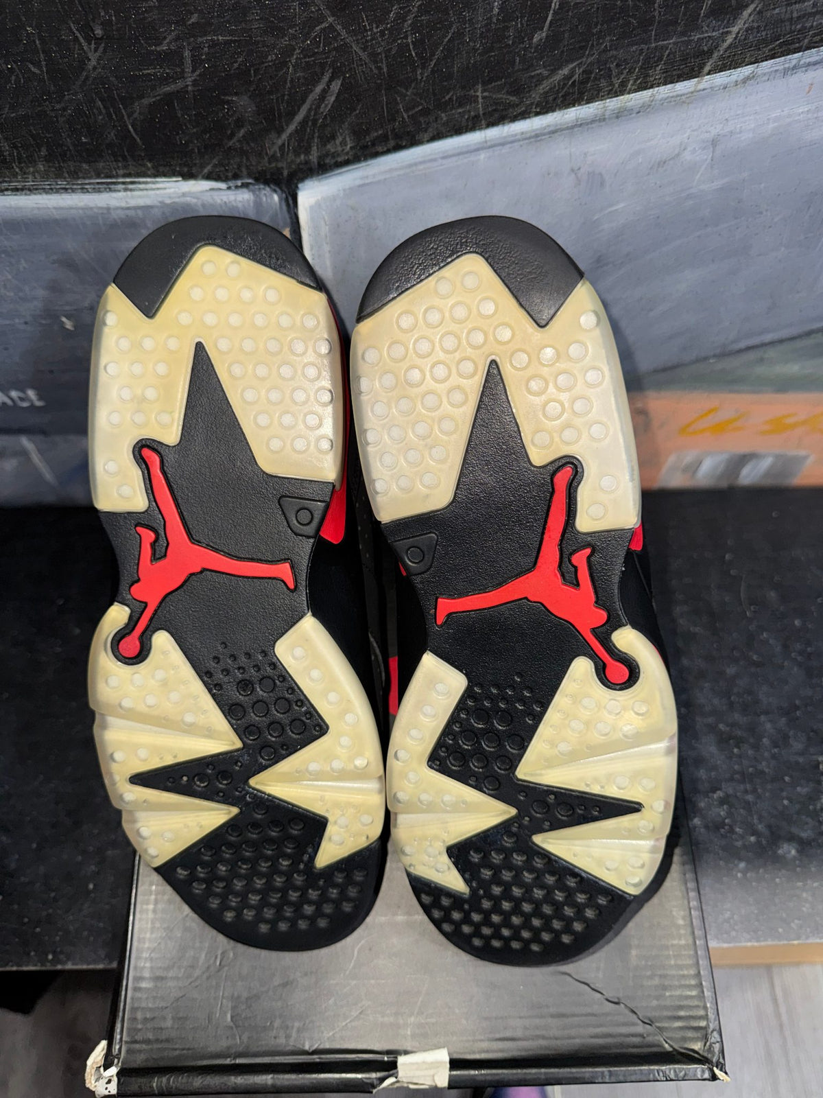 Jordan 6 Retro Black Infrared (2019)