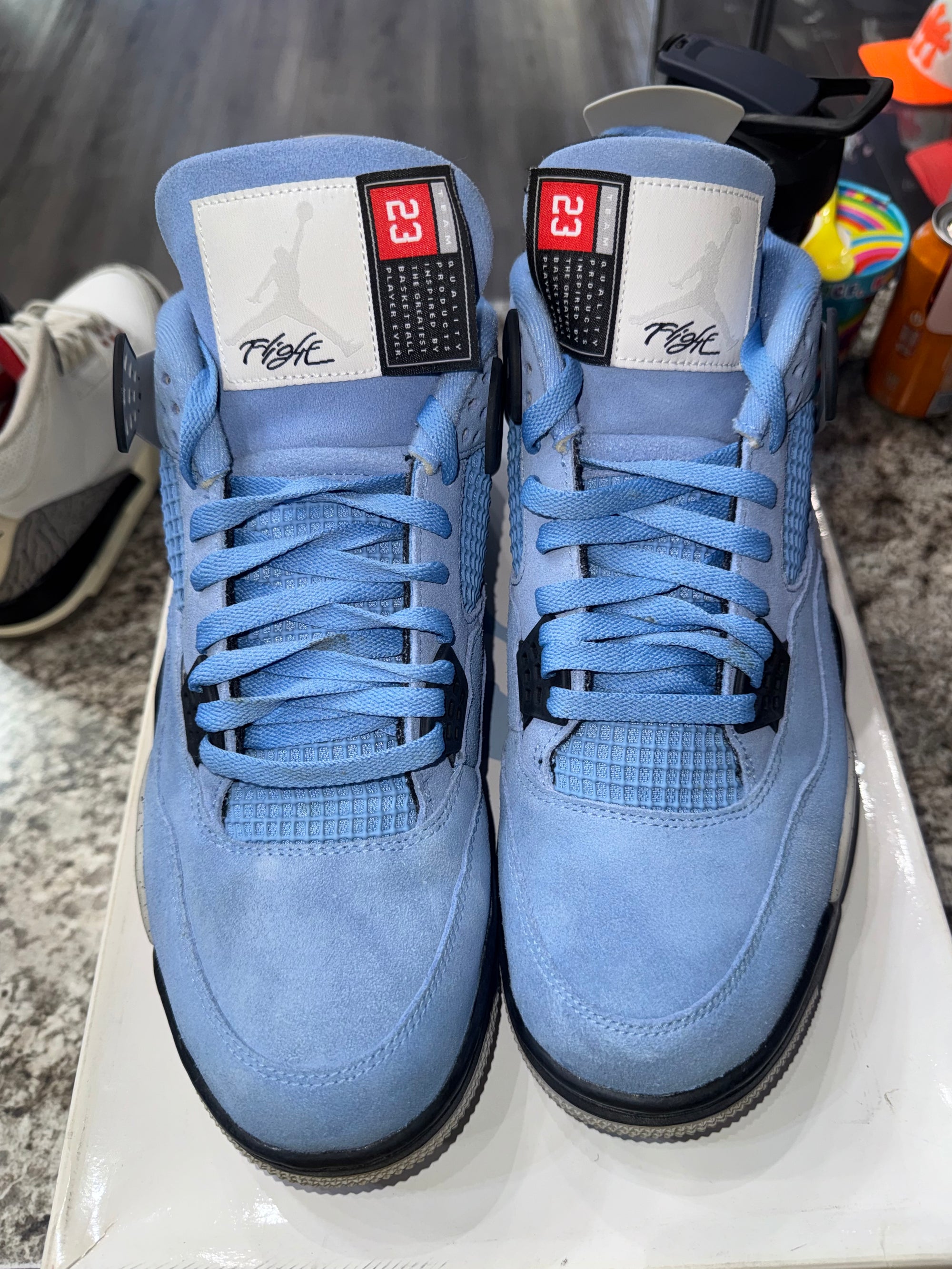 Jordan 4 Retro University Blue