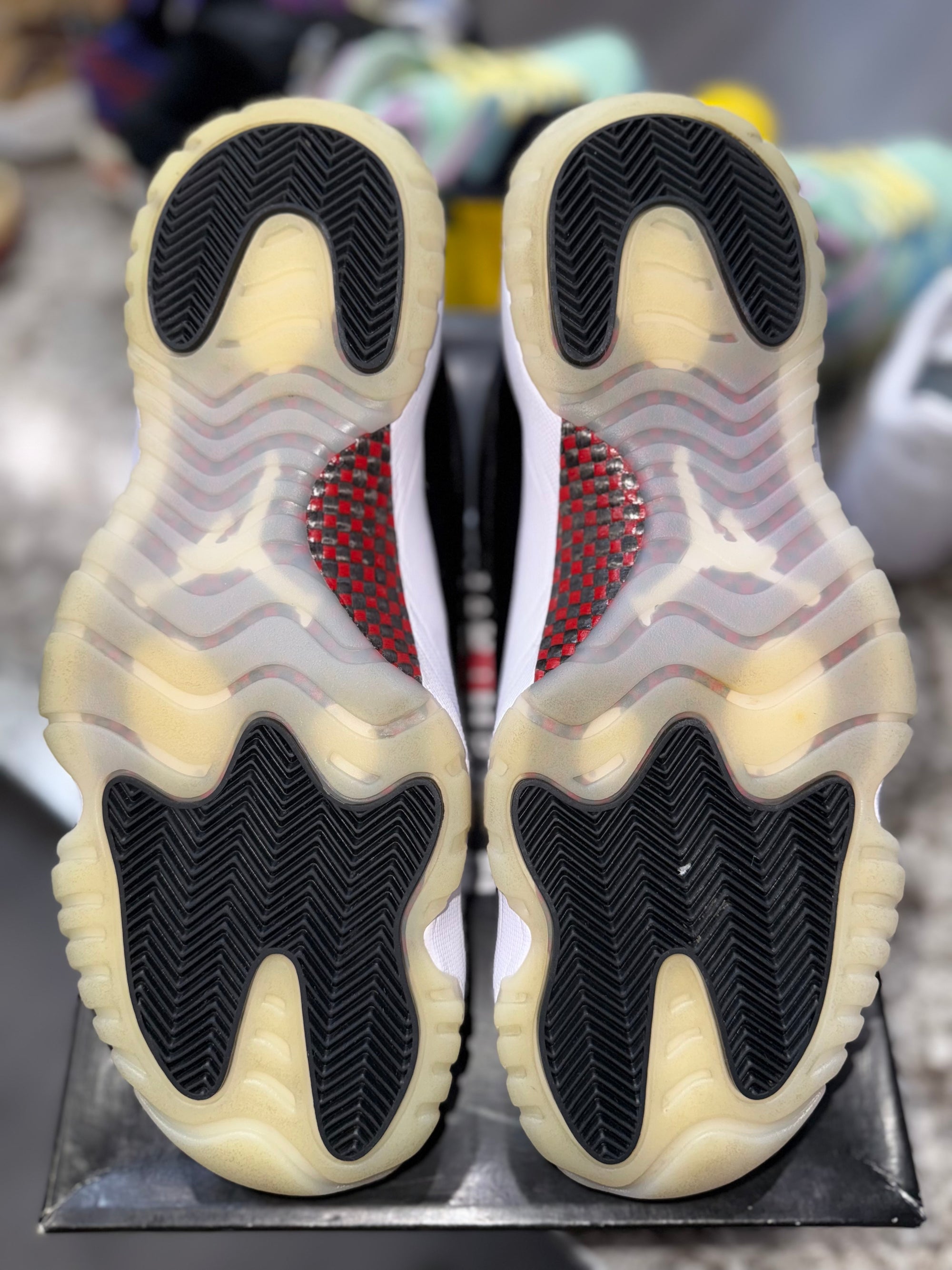 Jordan 11 Retro Low 72-10