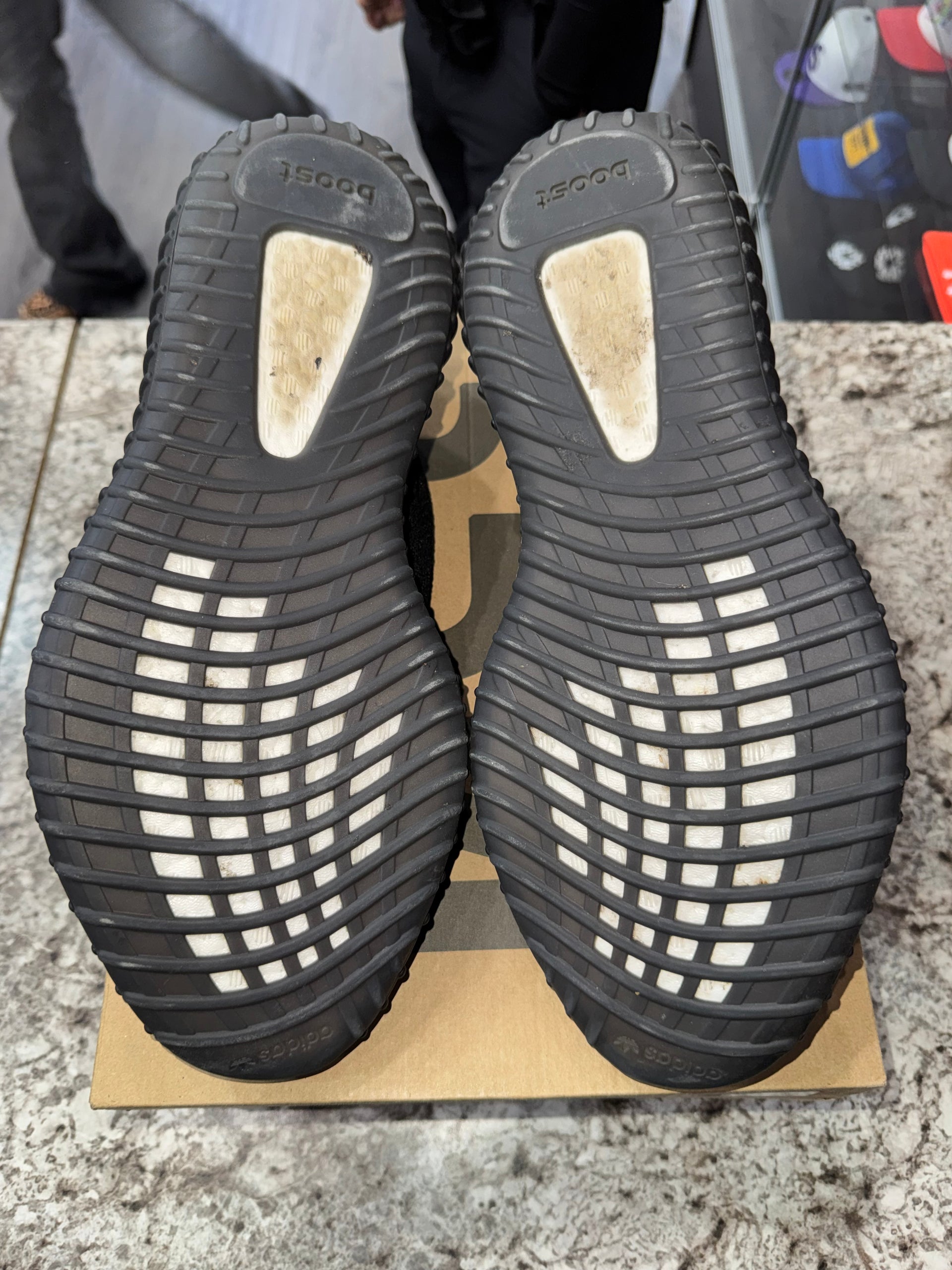 adidas Yeezy Boost 350 V2 Black Red