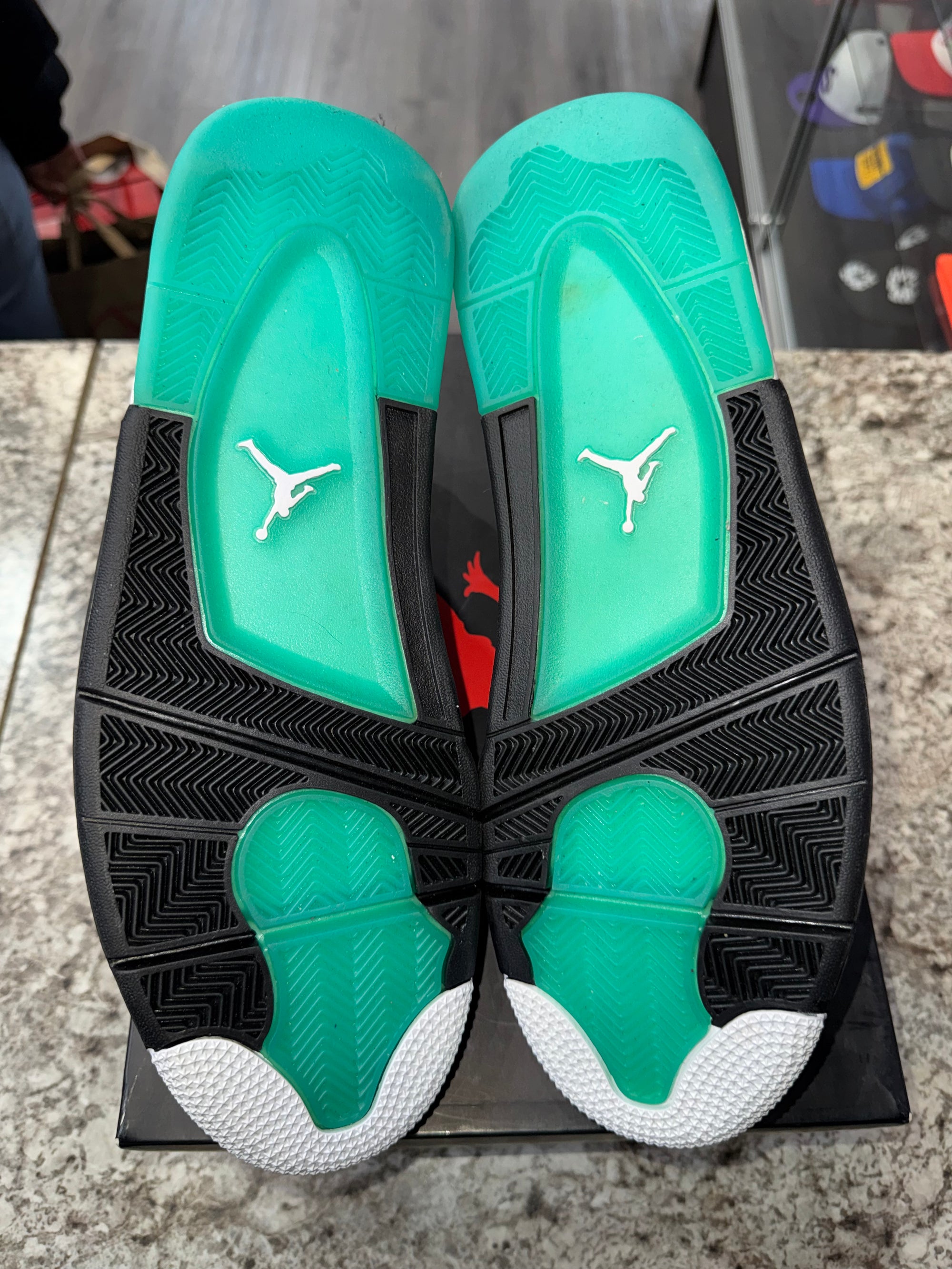 Jordan 4 Retro Teal