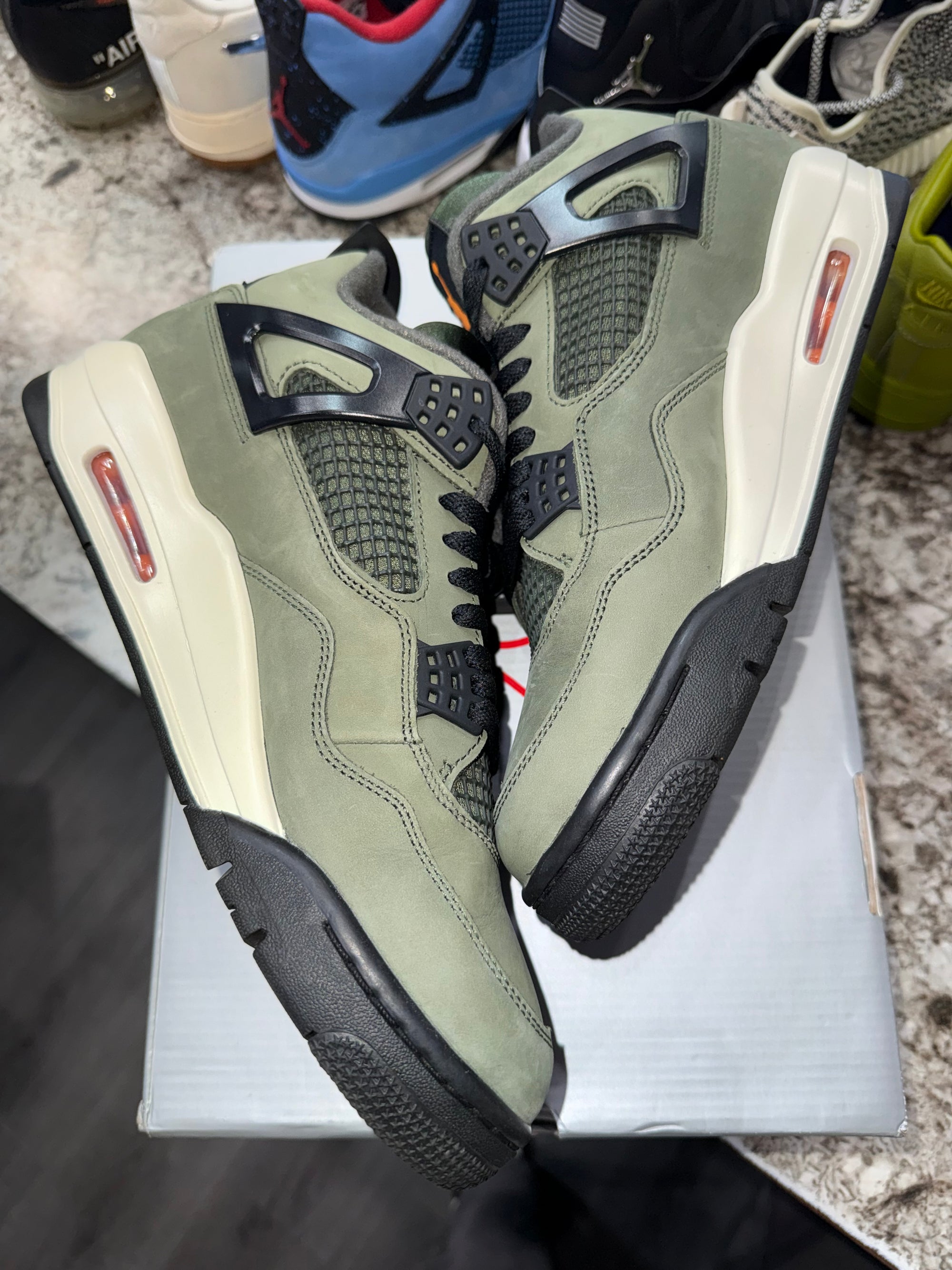 Jordan 4 Retro OG SP Undefeated (2025)