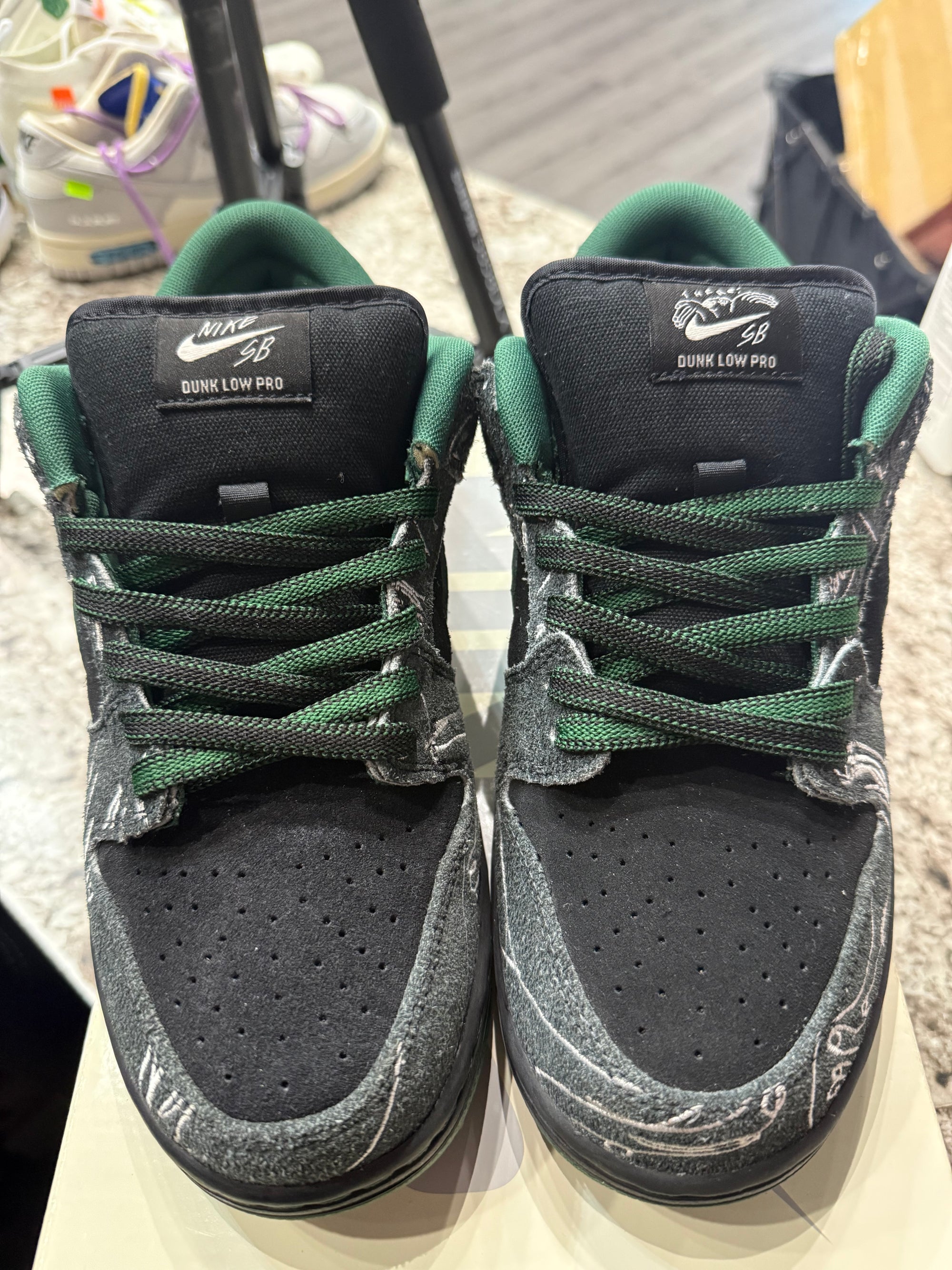 Nike SB Dunk Low There Skateboards (DAMAGED BOX)