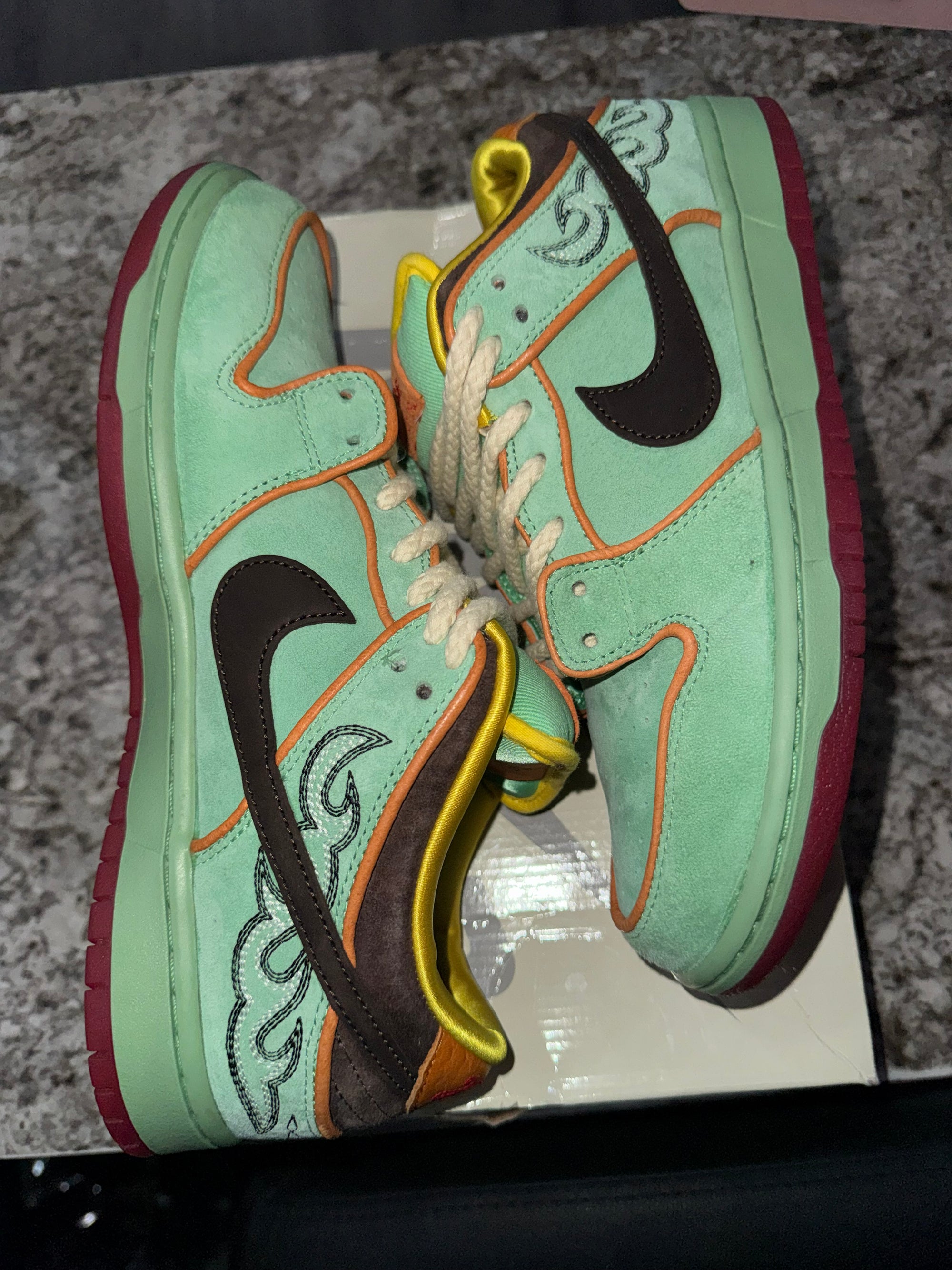 Nike SB Dunk Low Rodeo Tourmaline