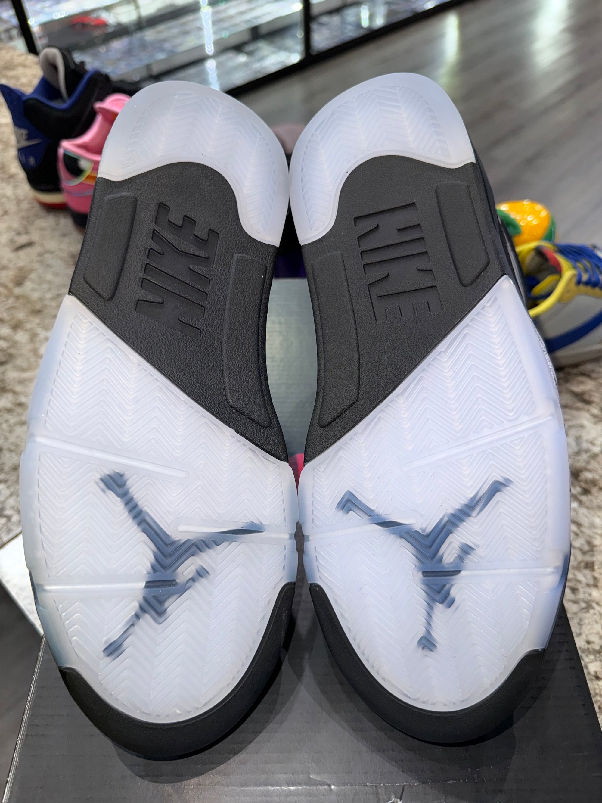 Jordan 5 Retro OG Black Metallic Reimagined (VNDS)