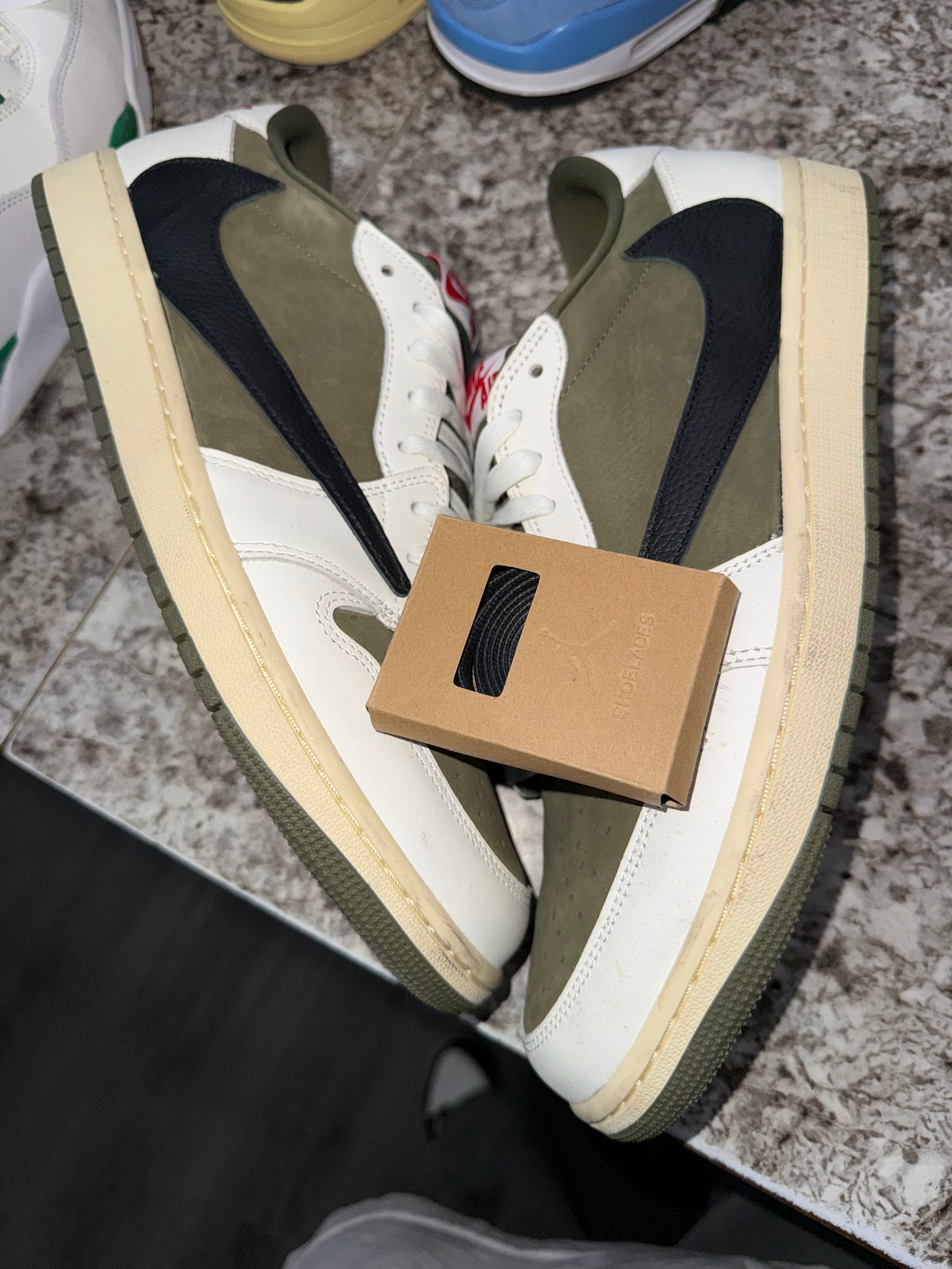 Jordan 1 Retro Low OG SP Travis Scott Medium Olive