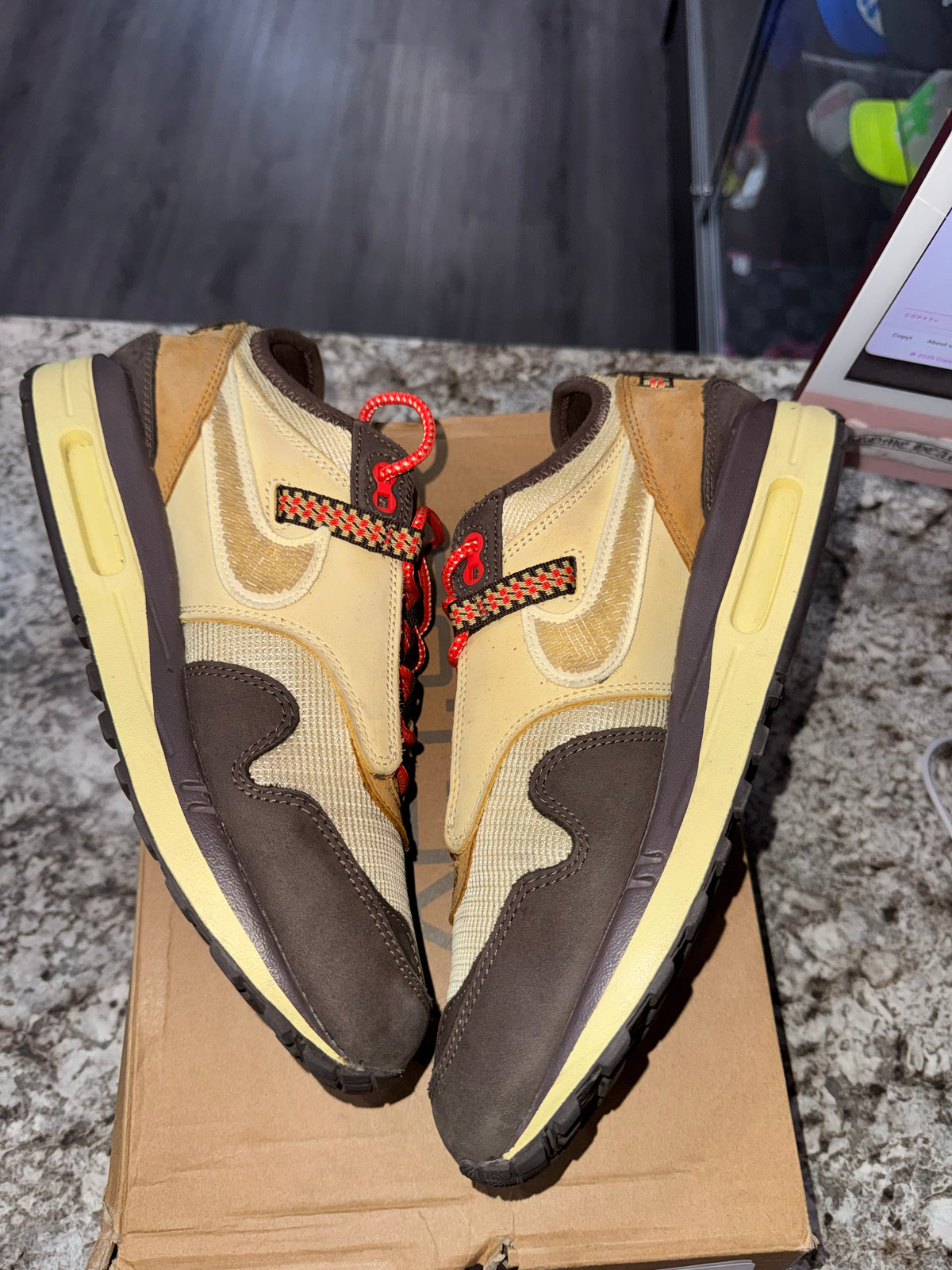 Nike Air Max 1 Travis Scott Cactus Jack Baroque Brown