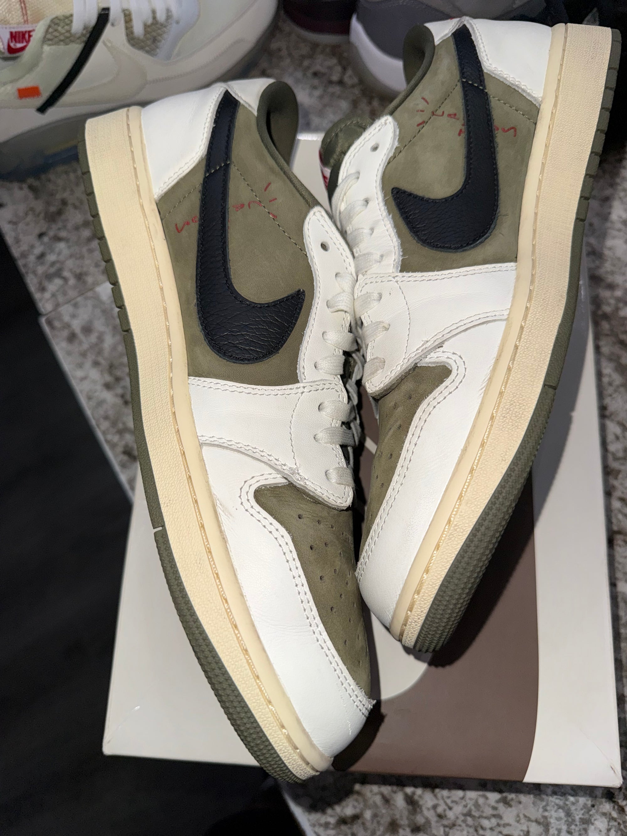 Jordan 1 Retro Low OG SP Travis Scott Medium Olive