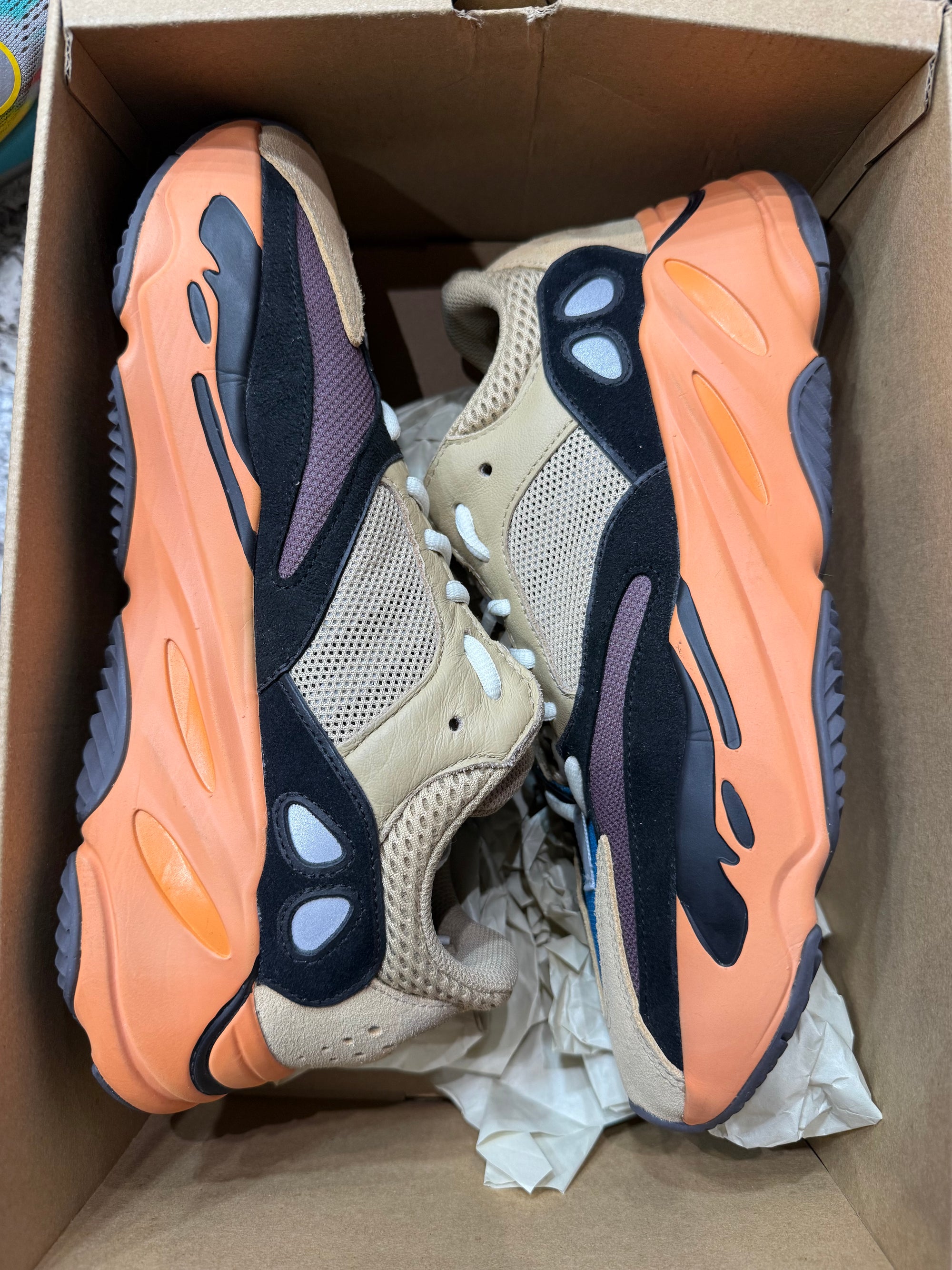 adidas Yeezy Boost 700 Enflame Amber (VNDS)