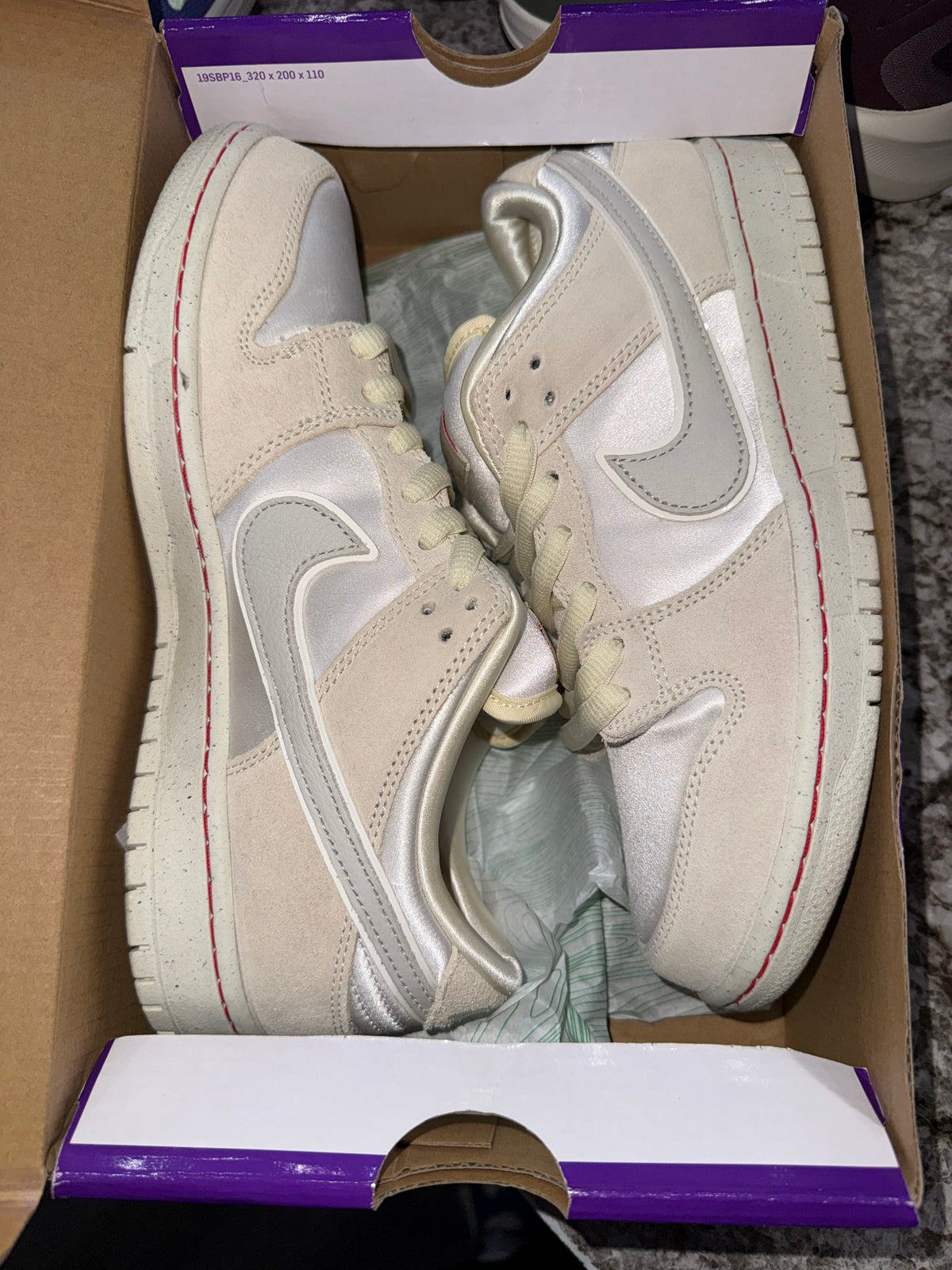 Nike SB Dunk Low City of Love Light Bone