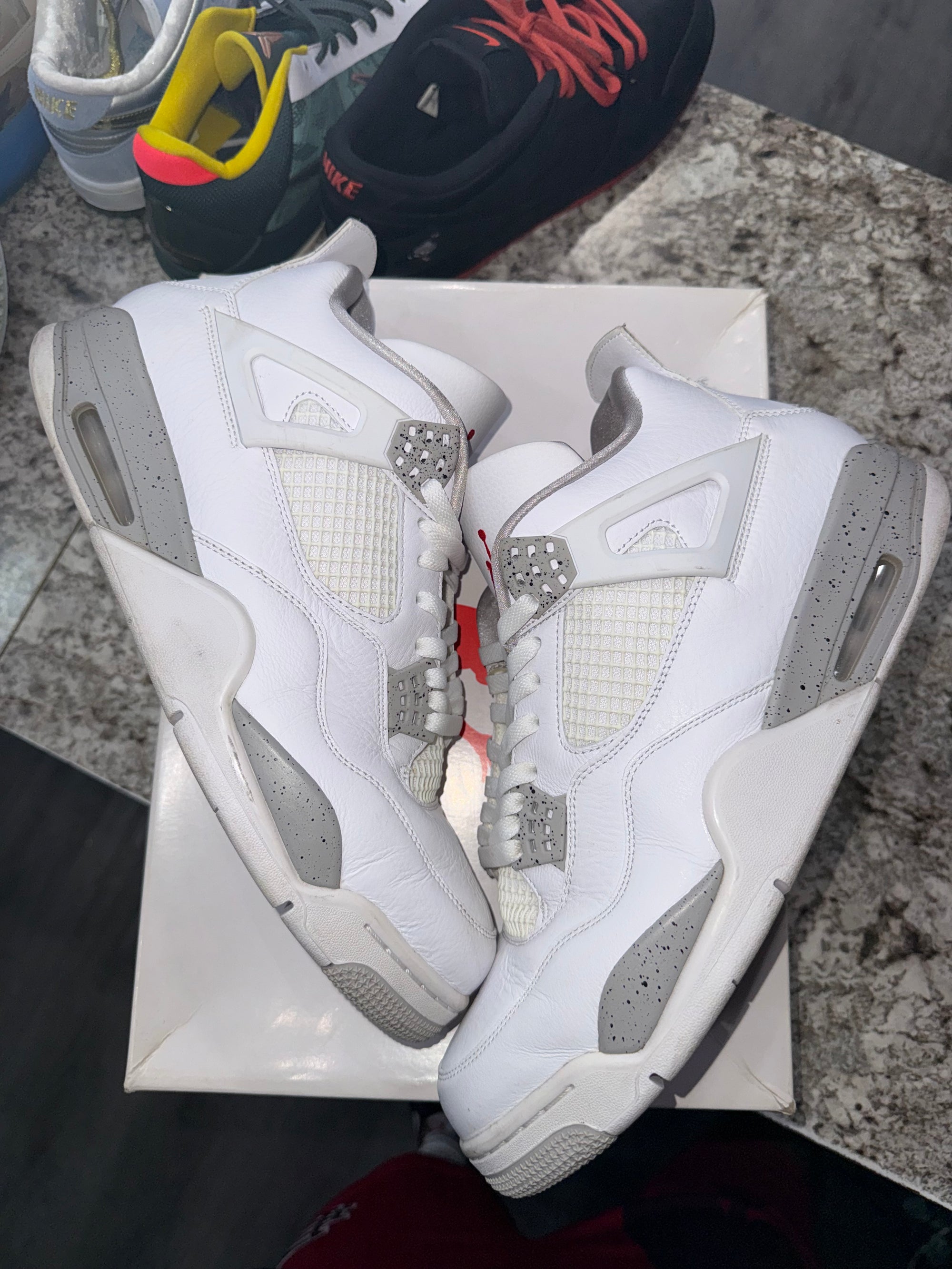 Jordan 4 Retro White Oreo (2021)