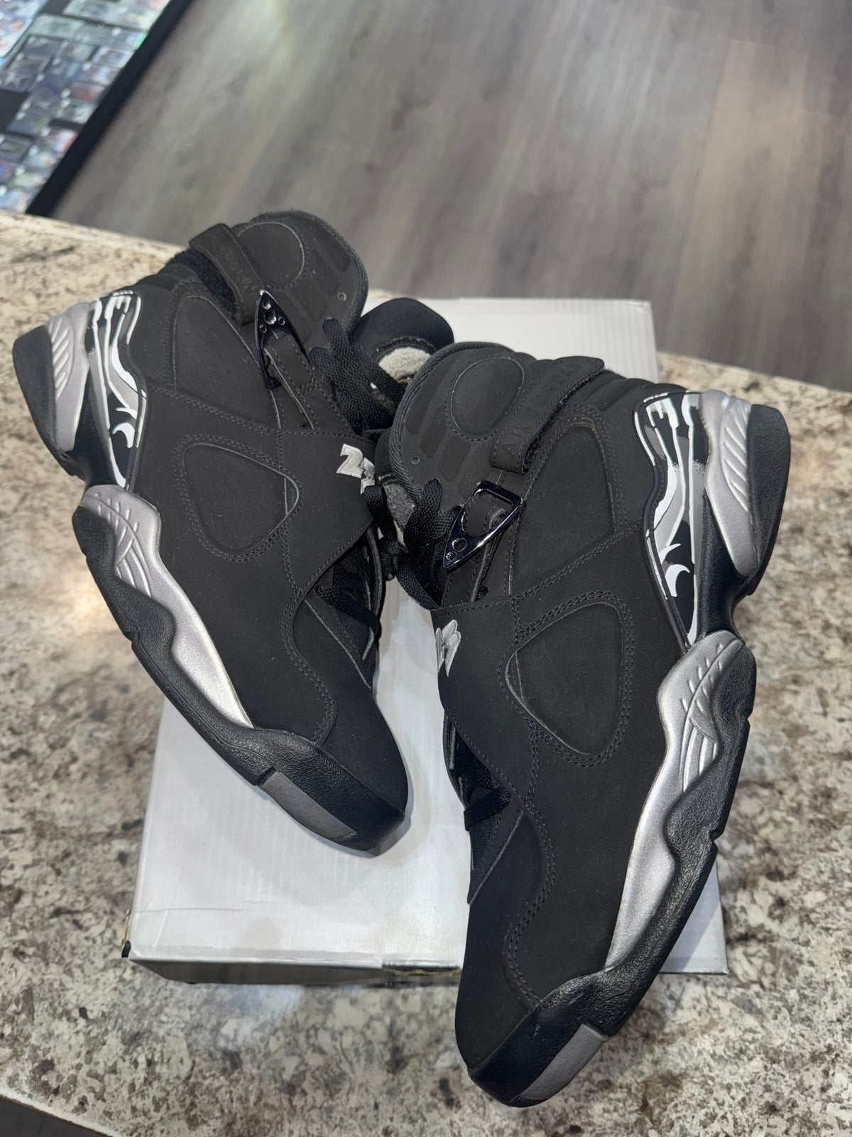 Jordan 8 Retro Chrome (2026)