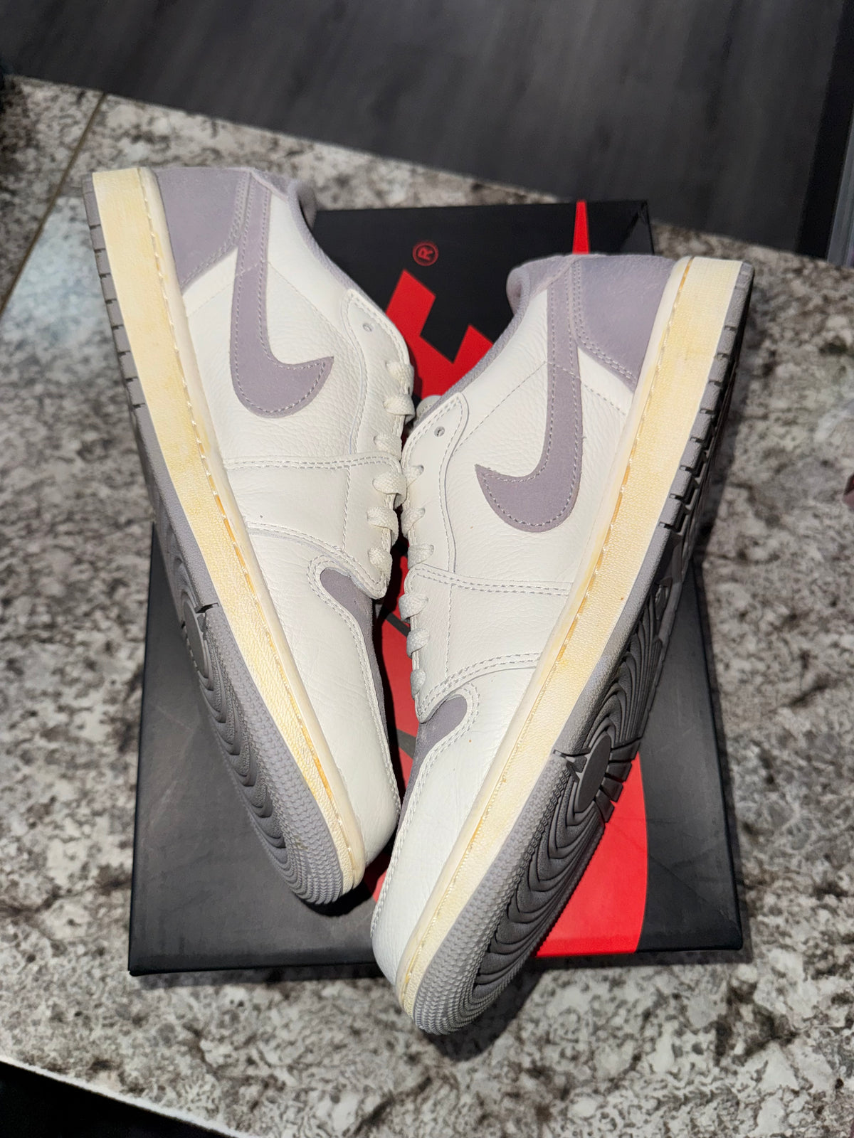 Jordan 1 Retro Low OG Atmosphere Grey