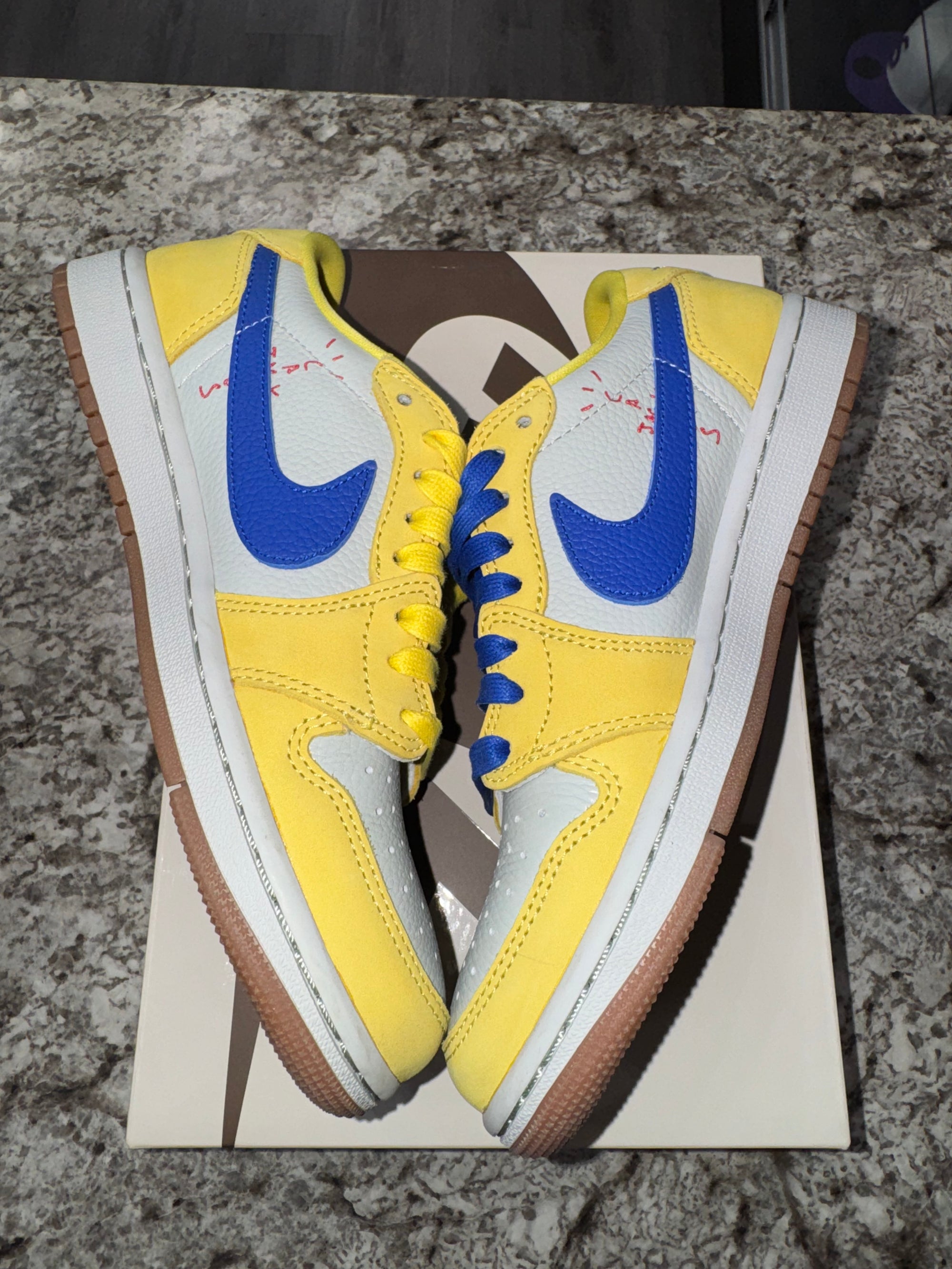 Jordan 1 Retro Low OG SP Travis Scott Canary (Women's)