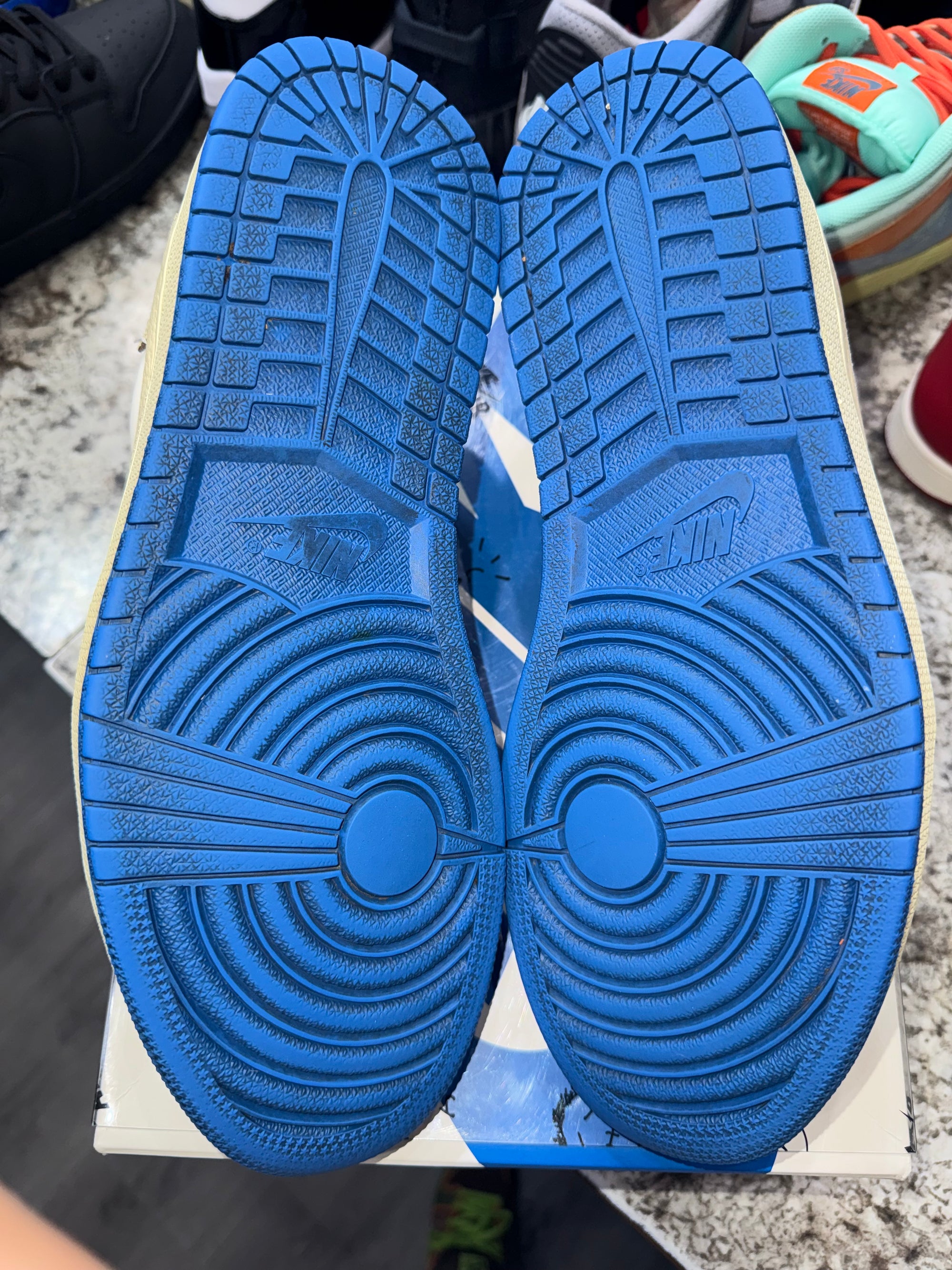 Jordan 1 Retro Low OG SP Fragment x Travis Scott