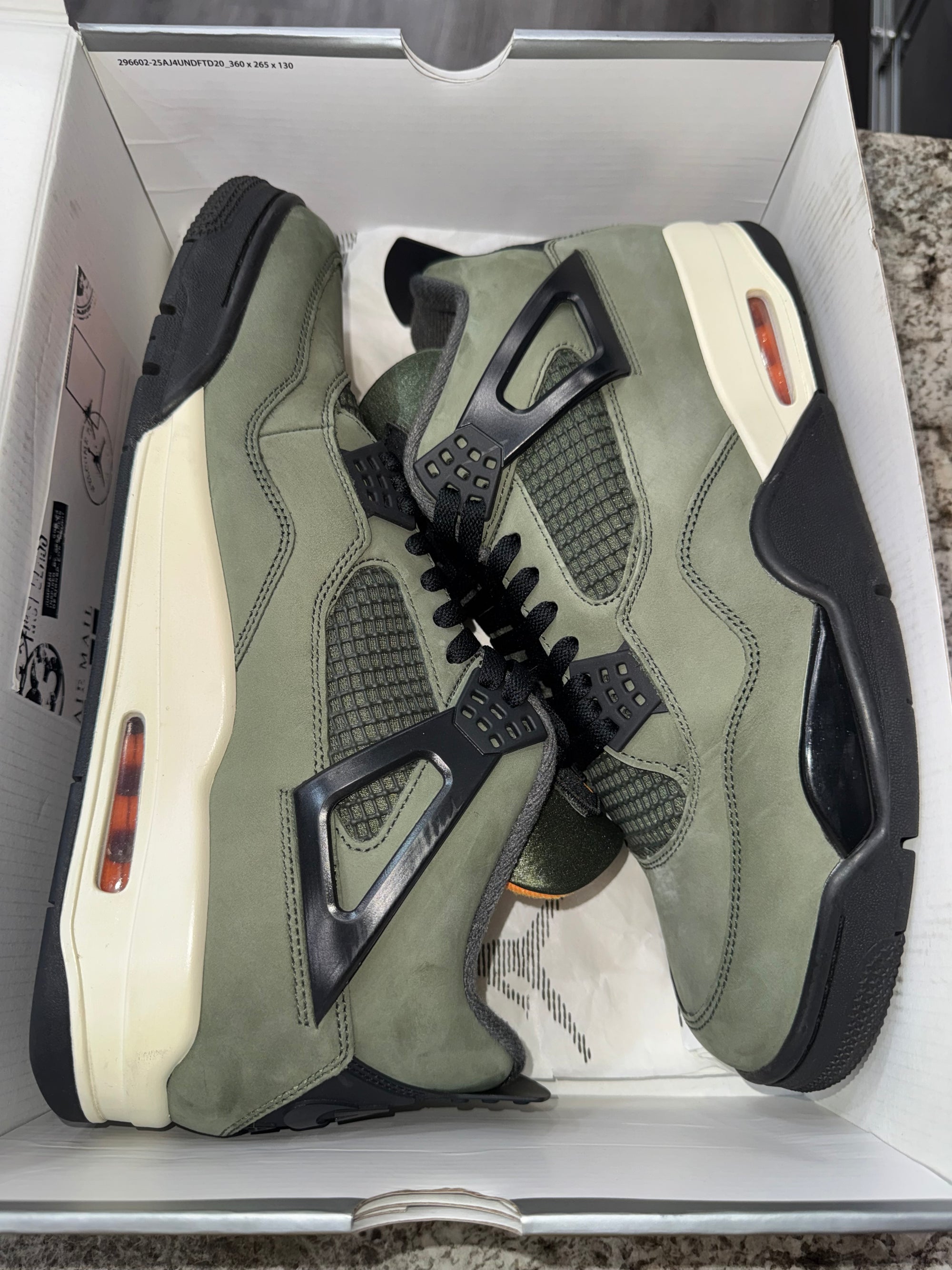Jordan 4 Retro OG SP Undefeated (2025)