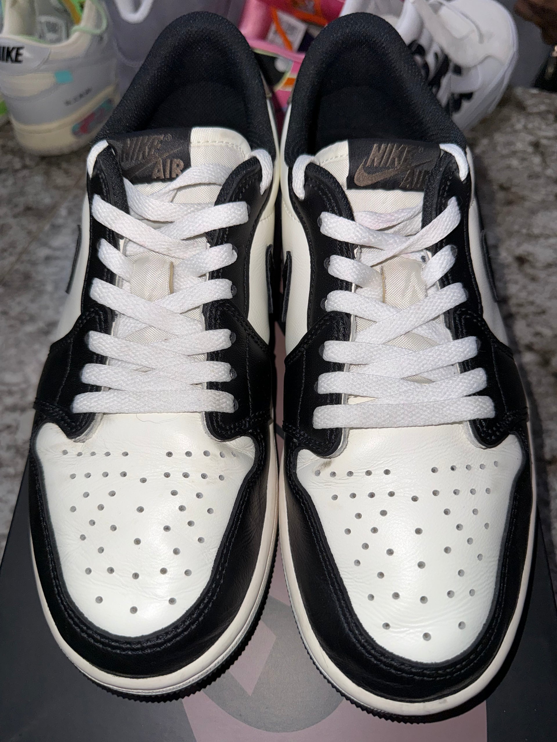 Jordan 1 Retro Low OG Mocha
