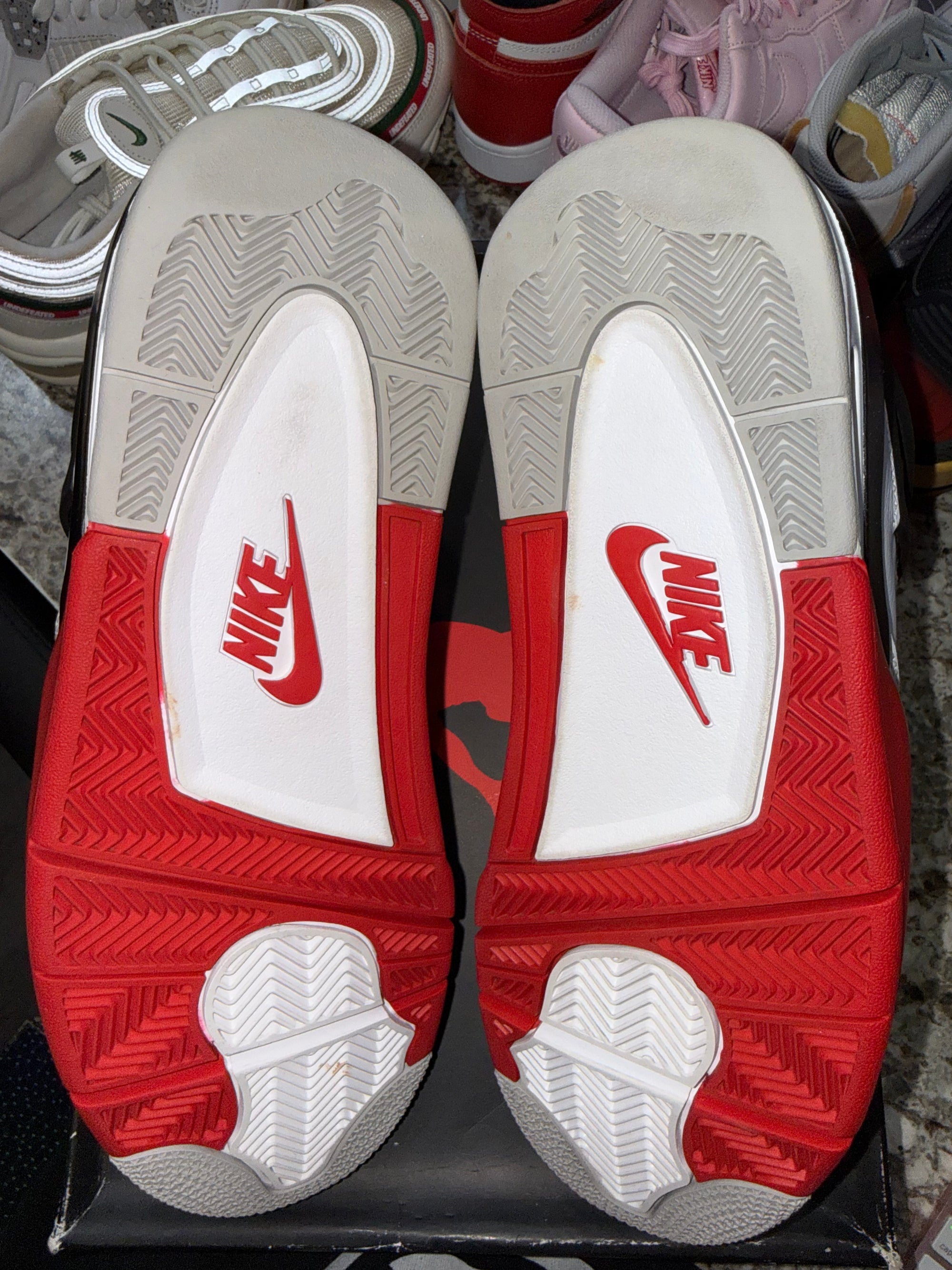Jordan 4 Retro Fire Red (2020)