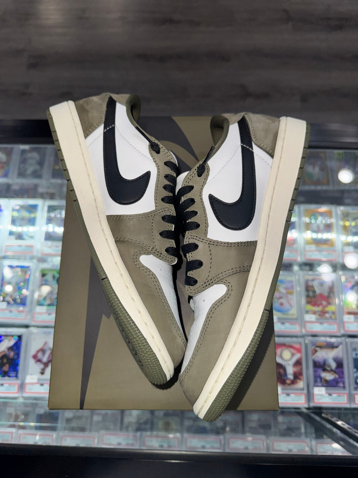 Jordan 1 Retro Low Medium Olive