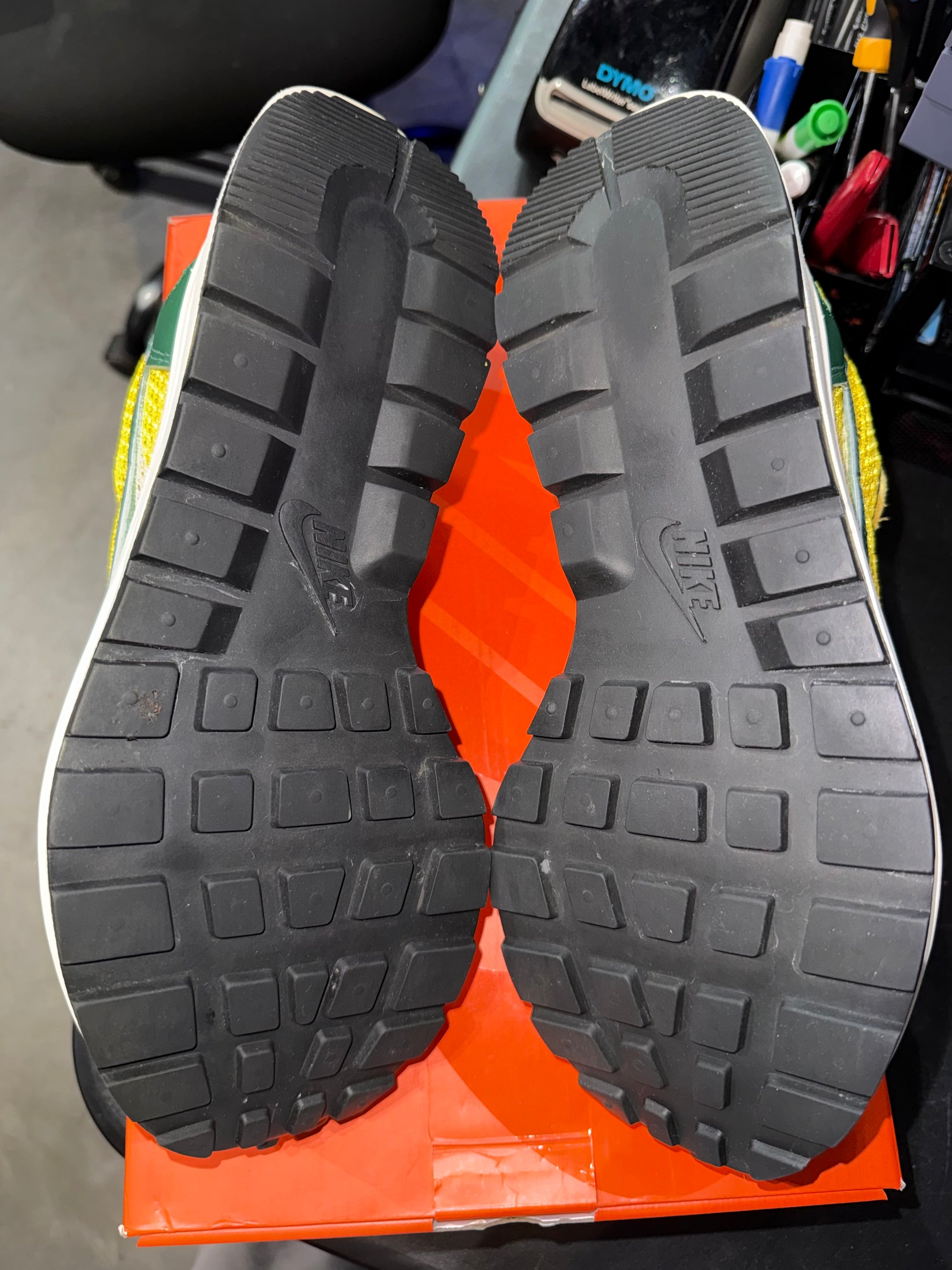 Nike Vaporwaffle sacai Tour Yellow Stadium Green