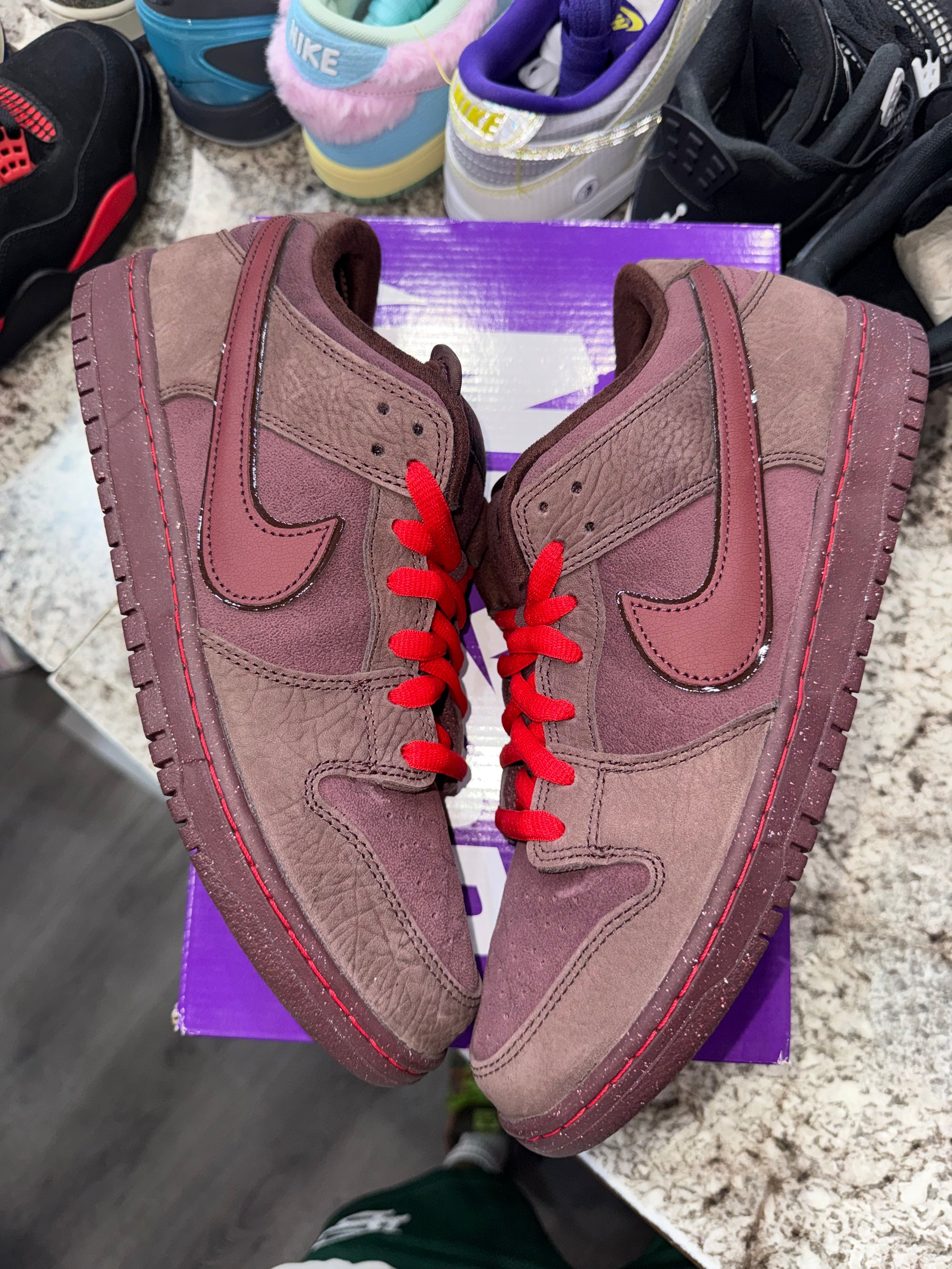Nike SB Dunk Low City of Love Burgundy Crush