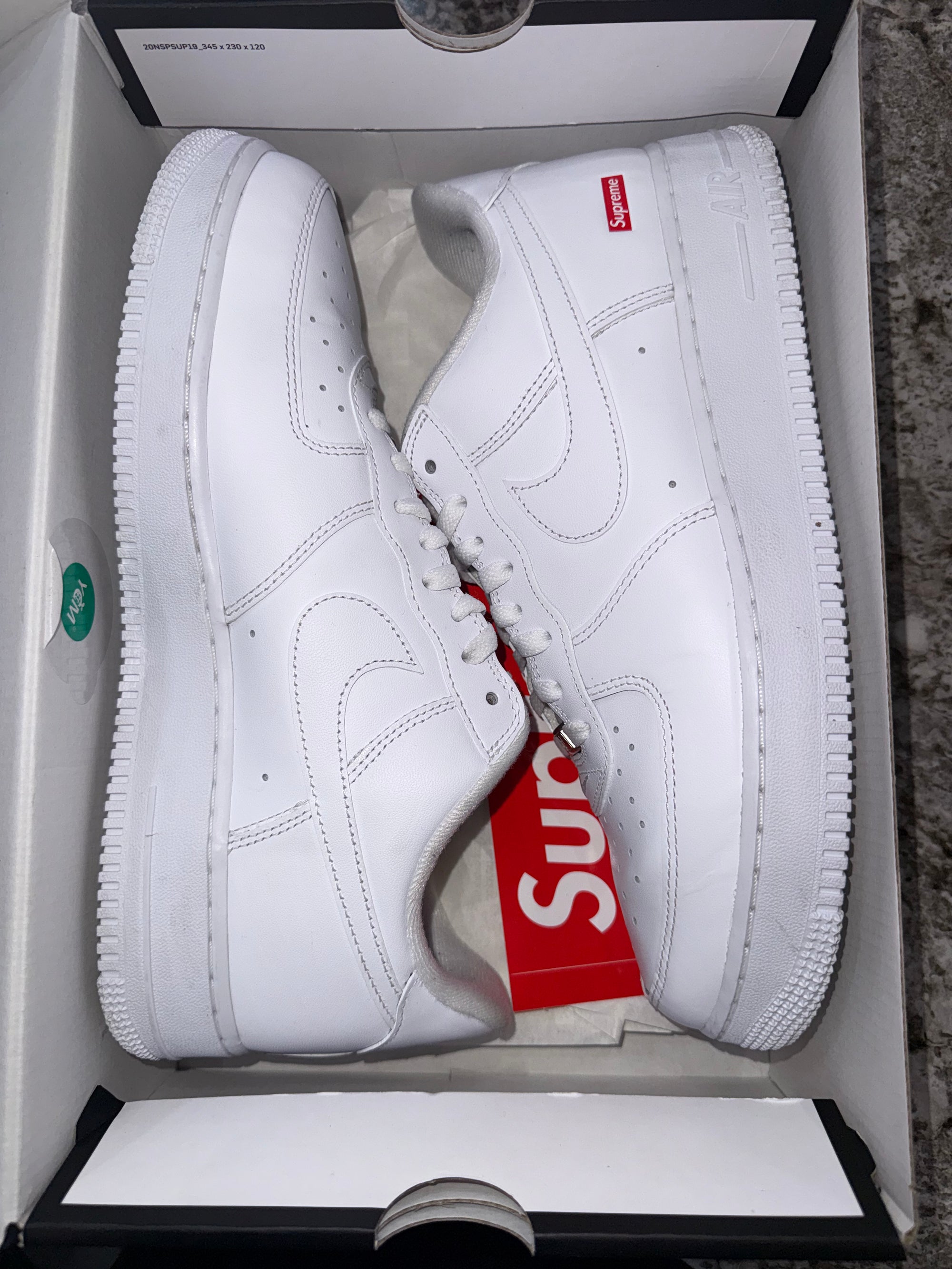 Nike Air Force 1 Low Supreme White