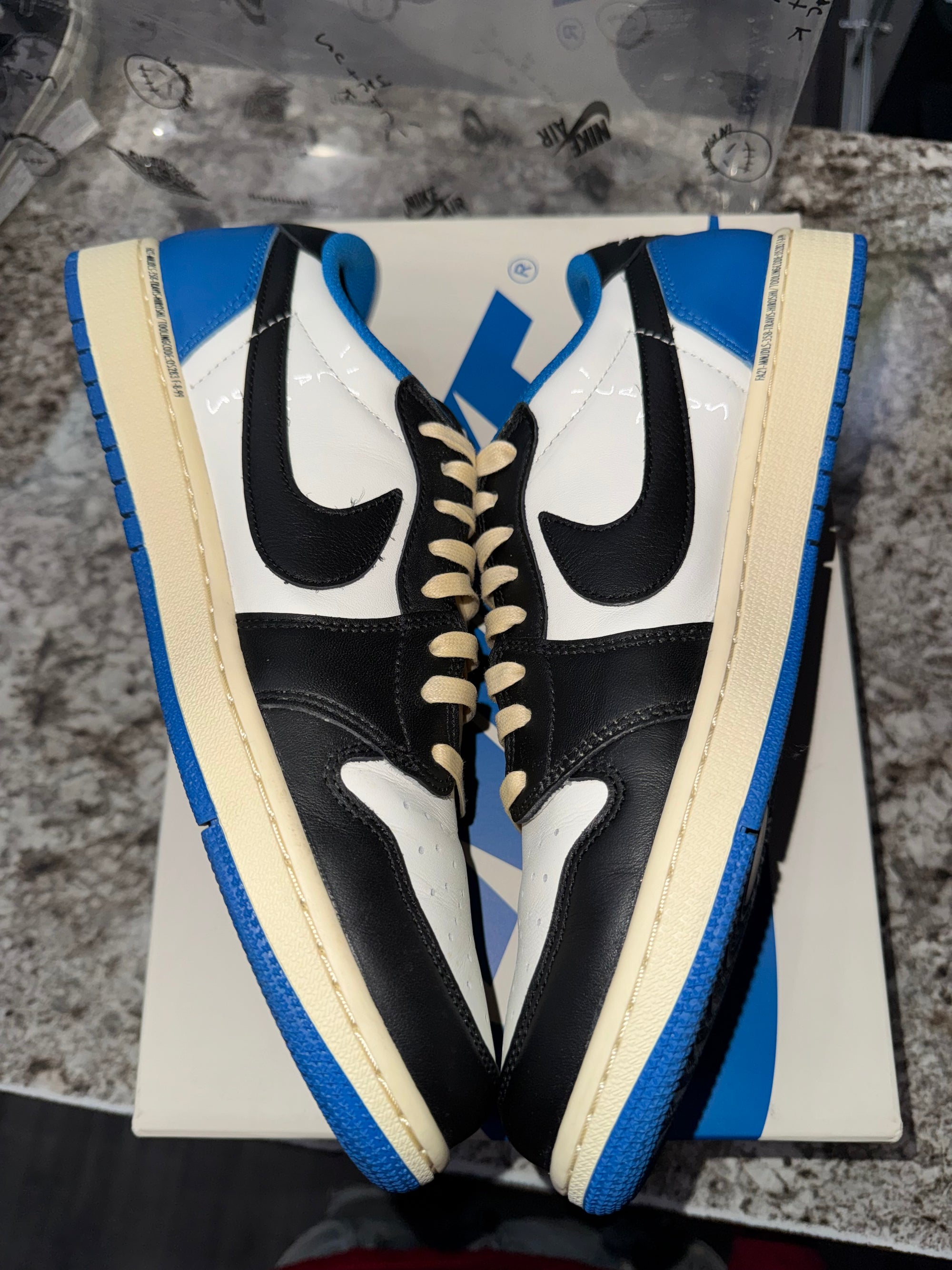 Jordan 1 Retro Low OG SP Fragment x Travis Scott
