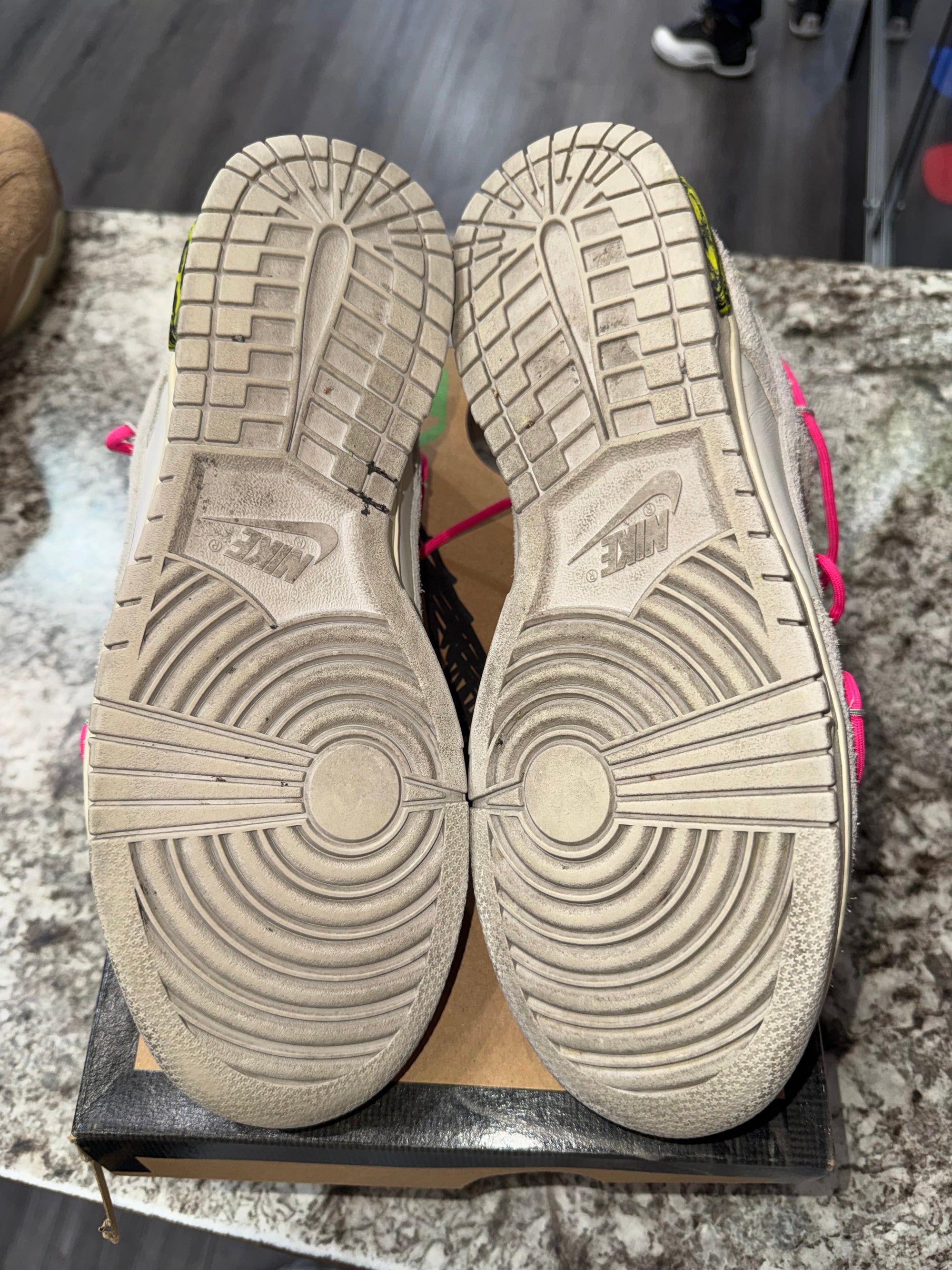 Nike Dunk Low Off-White Lot 17