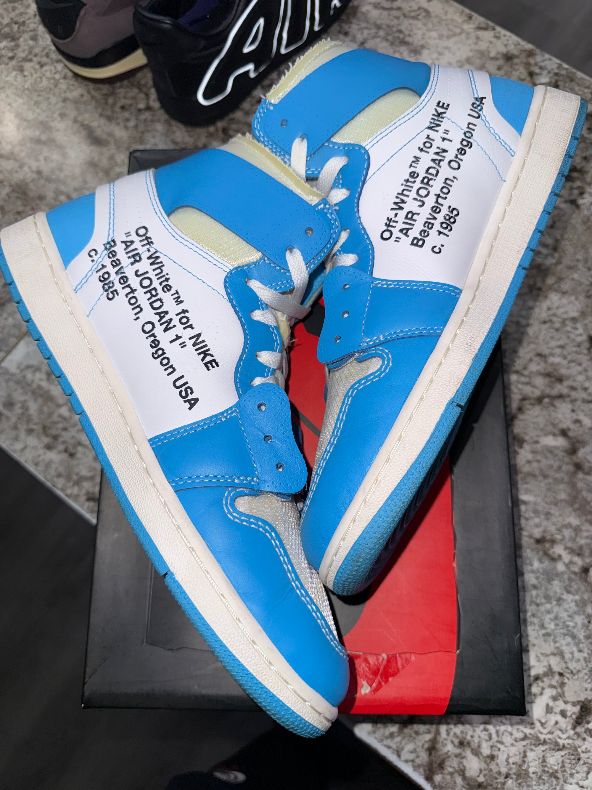 Jordan 1 Retro High Off-White University Blue