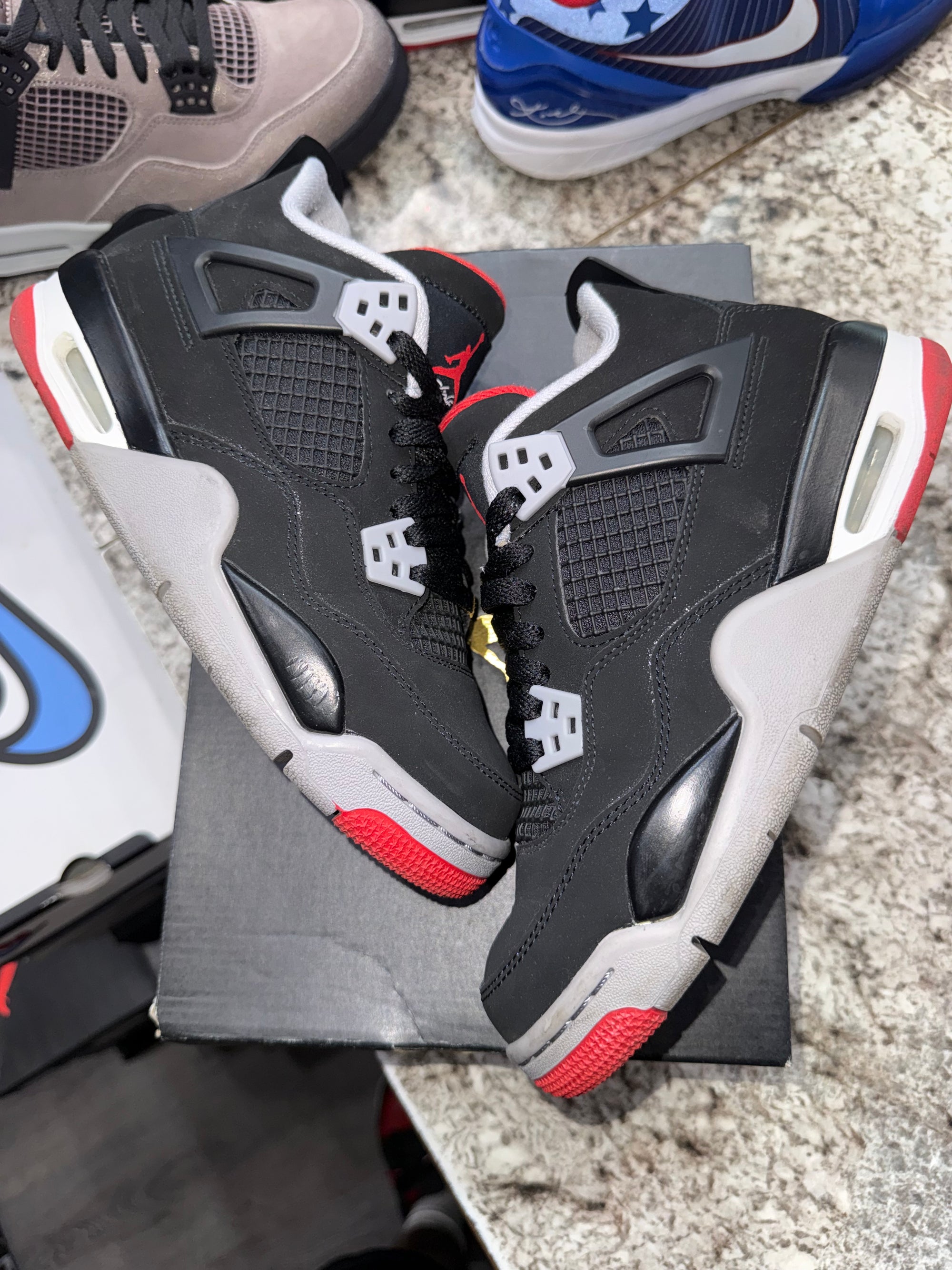 Jordan 4 Retro Bred (2019)