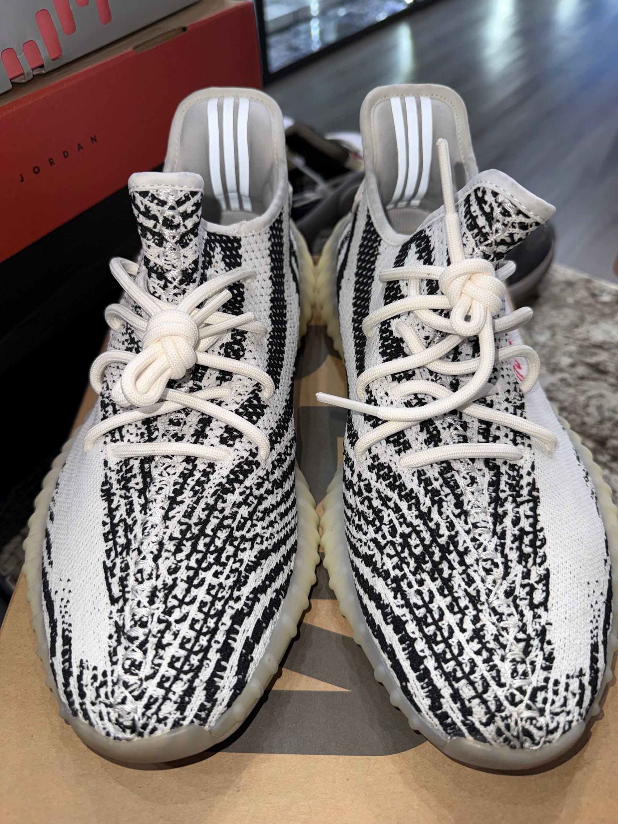 adidas Yeezy Boost 350 V2 Zebra