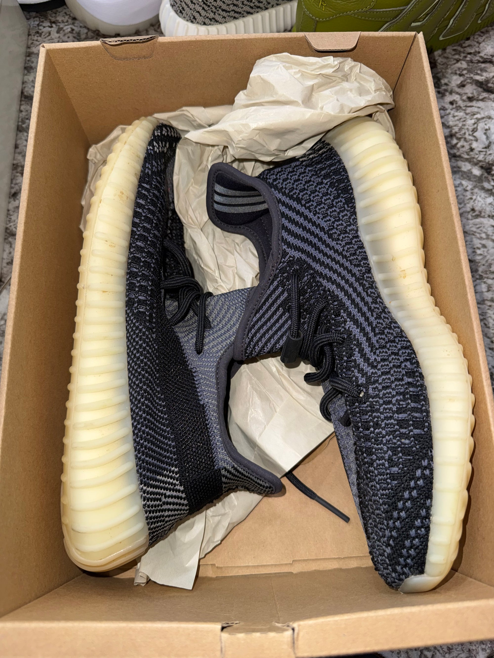 adidas Yeezy Boost 350 V2 Carbon
