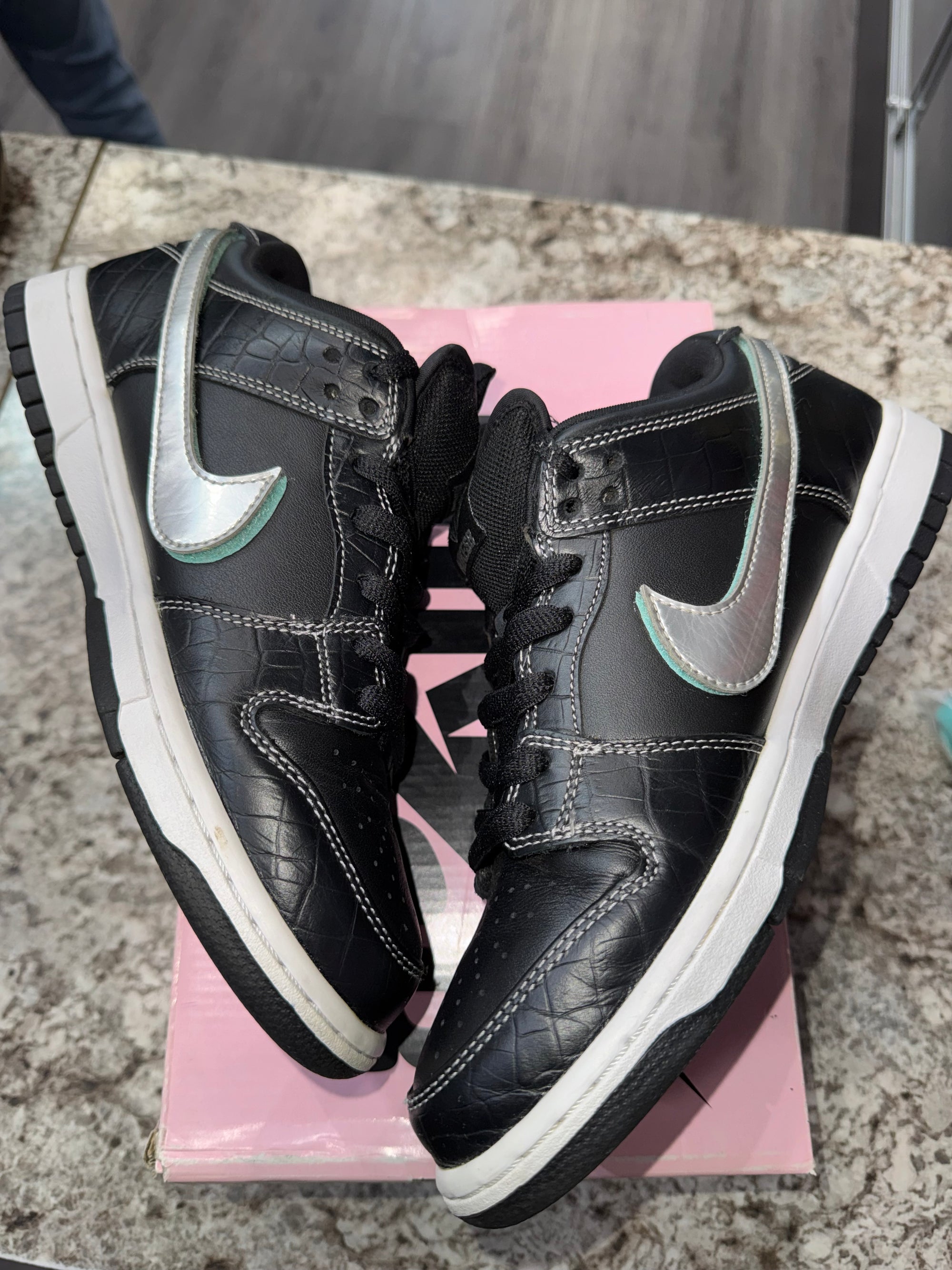 Nike SB Dunk Low Diamond Supply Co. Black Diamond