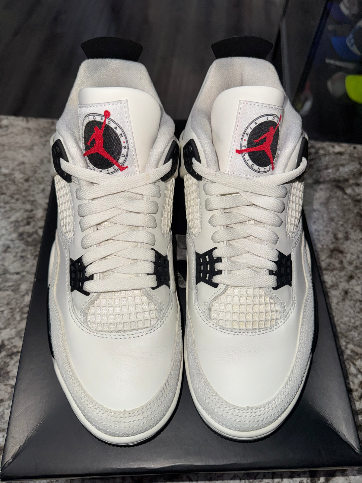 Jordan 4 Retro Flight Club