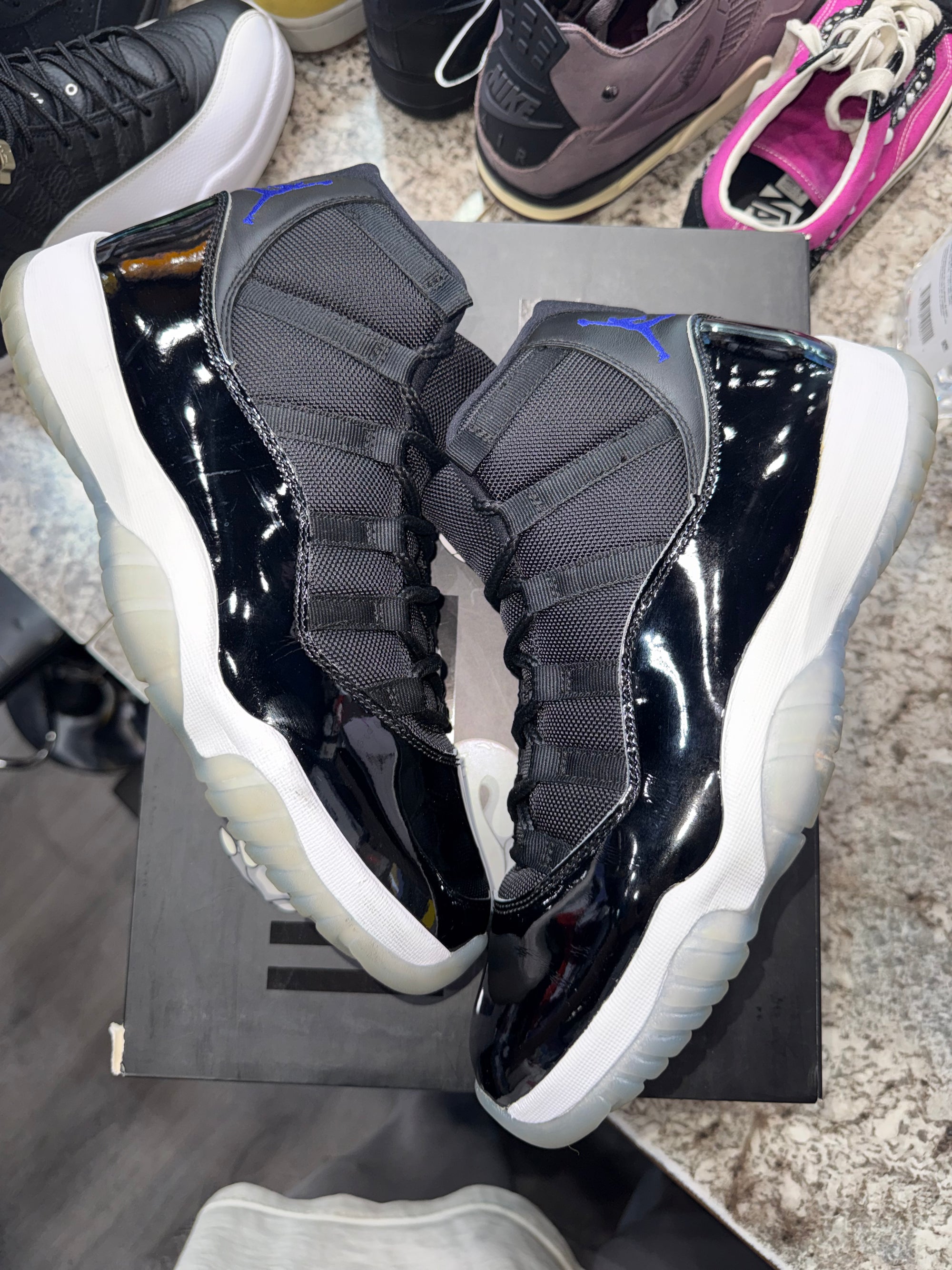 Jordan 11 Retro Space Jam (2016)