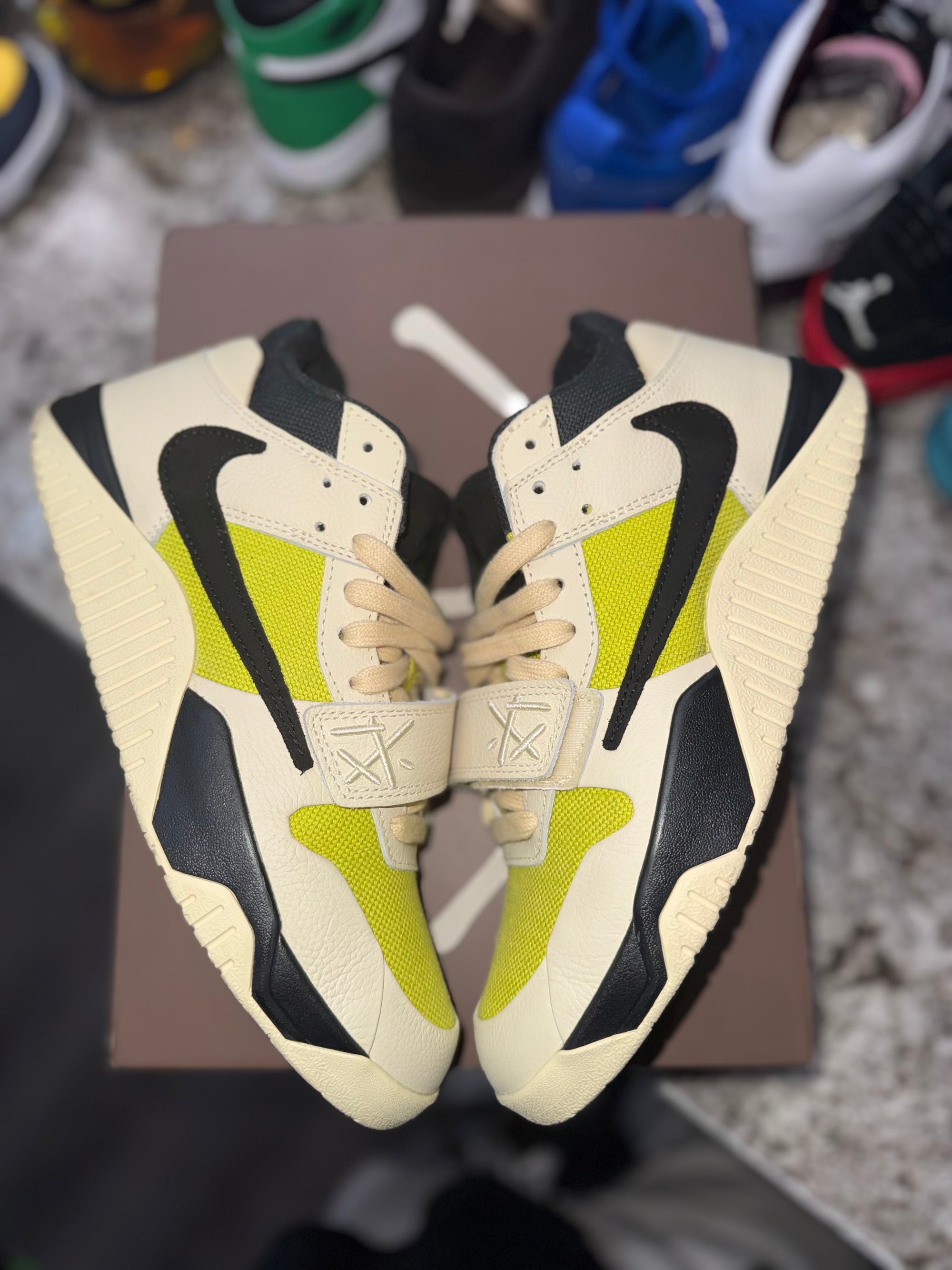 Jordan Jumpman Jack TR Travis Scott Bright Cactus