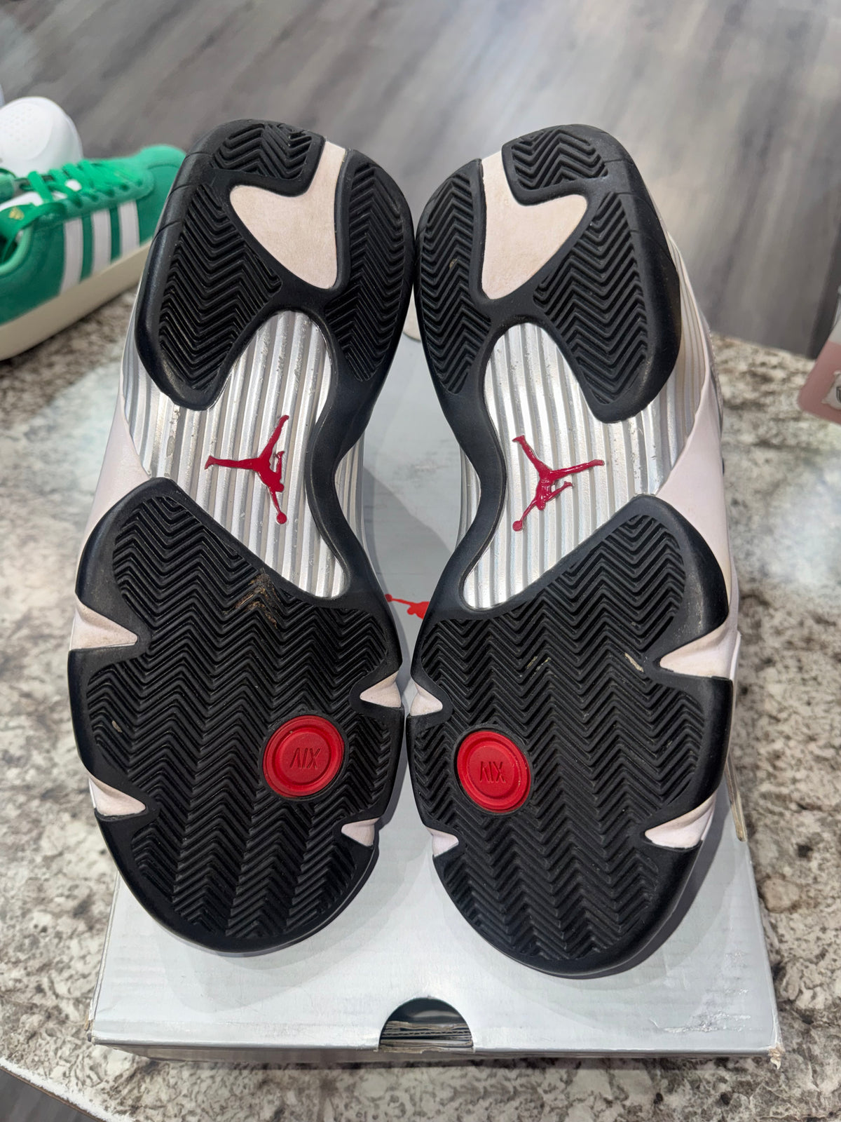 Jordan 14 Retro Black Toe (2024)