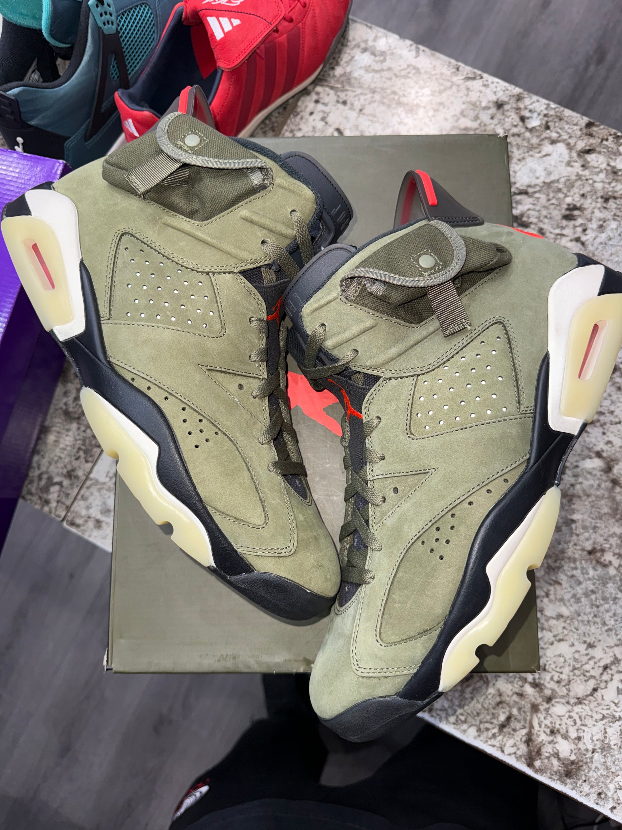 Jordan 6 Retro Travis Scott
