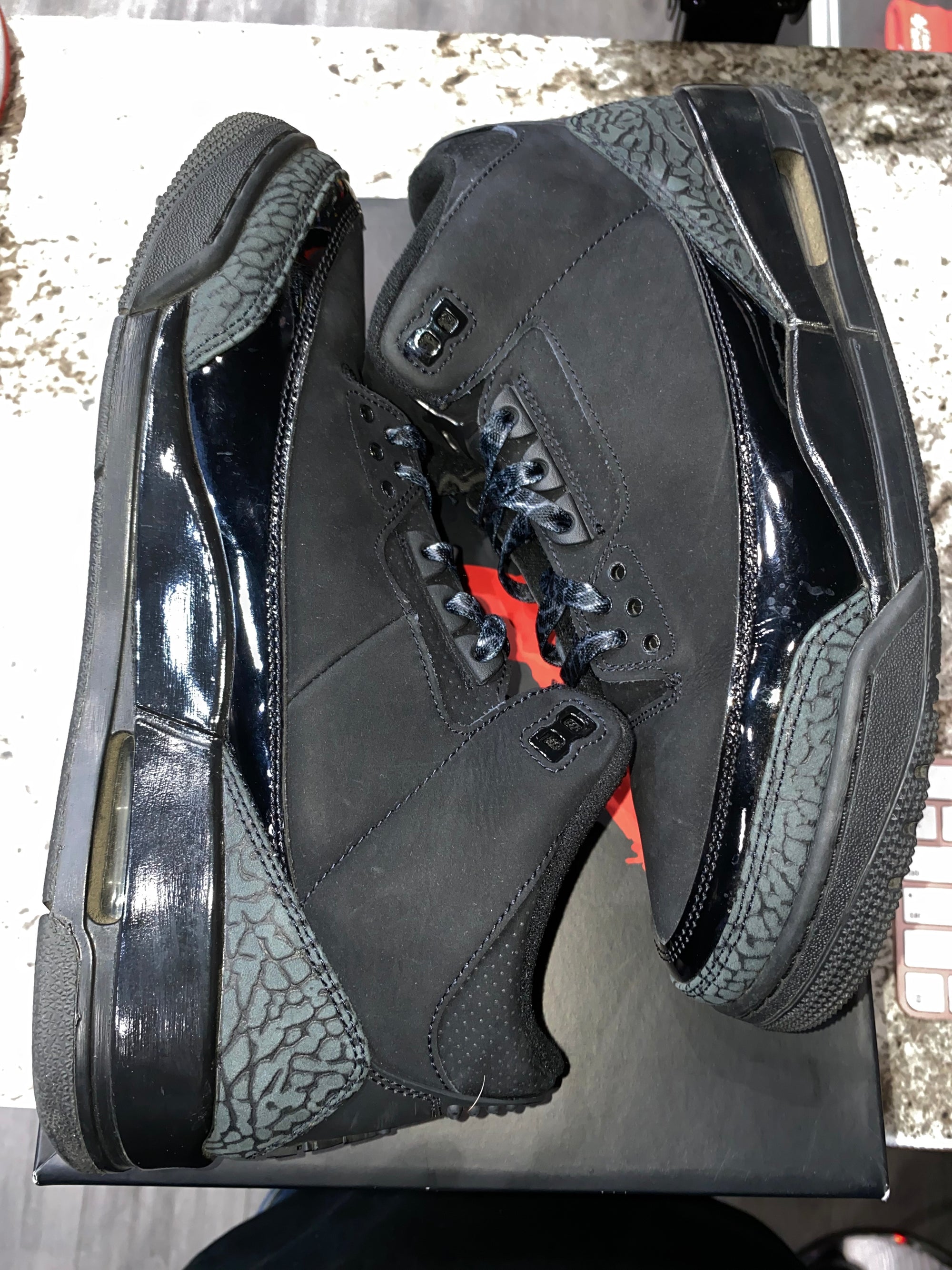 Jordan 3 Retro Black Cat (2025)