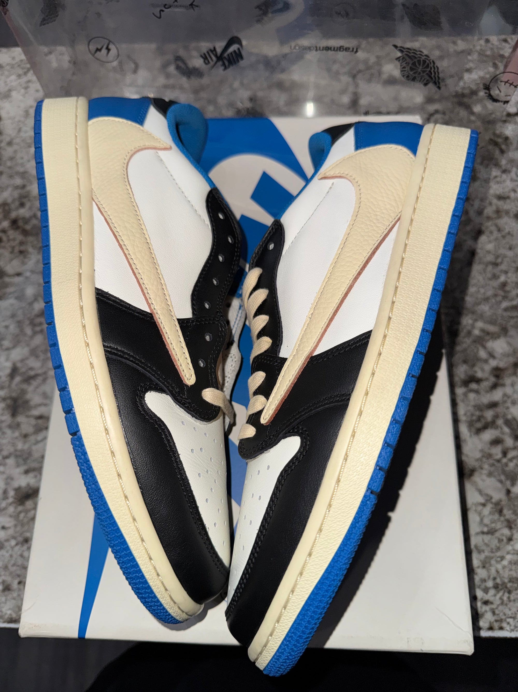 Jordan 1 Retro Low OG SP Fragment x Travis Scott
