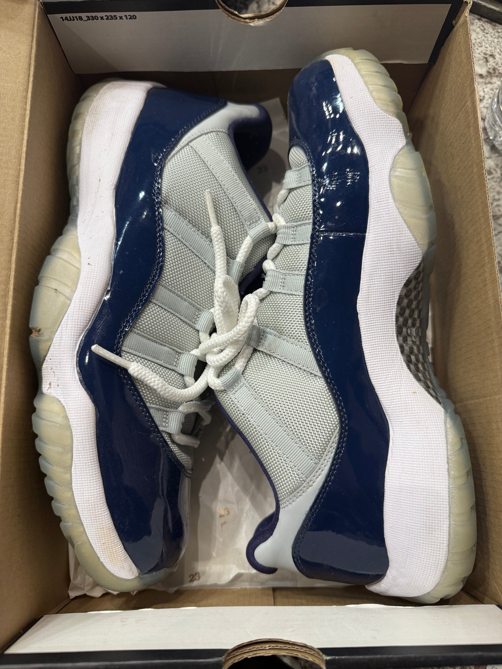 Jordan 11 Retro Low Georgetown