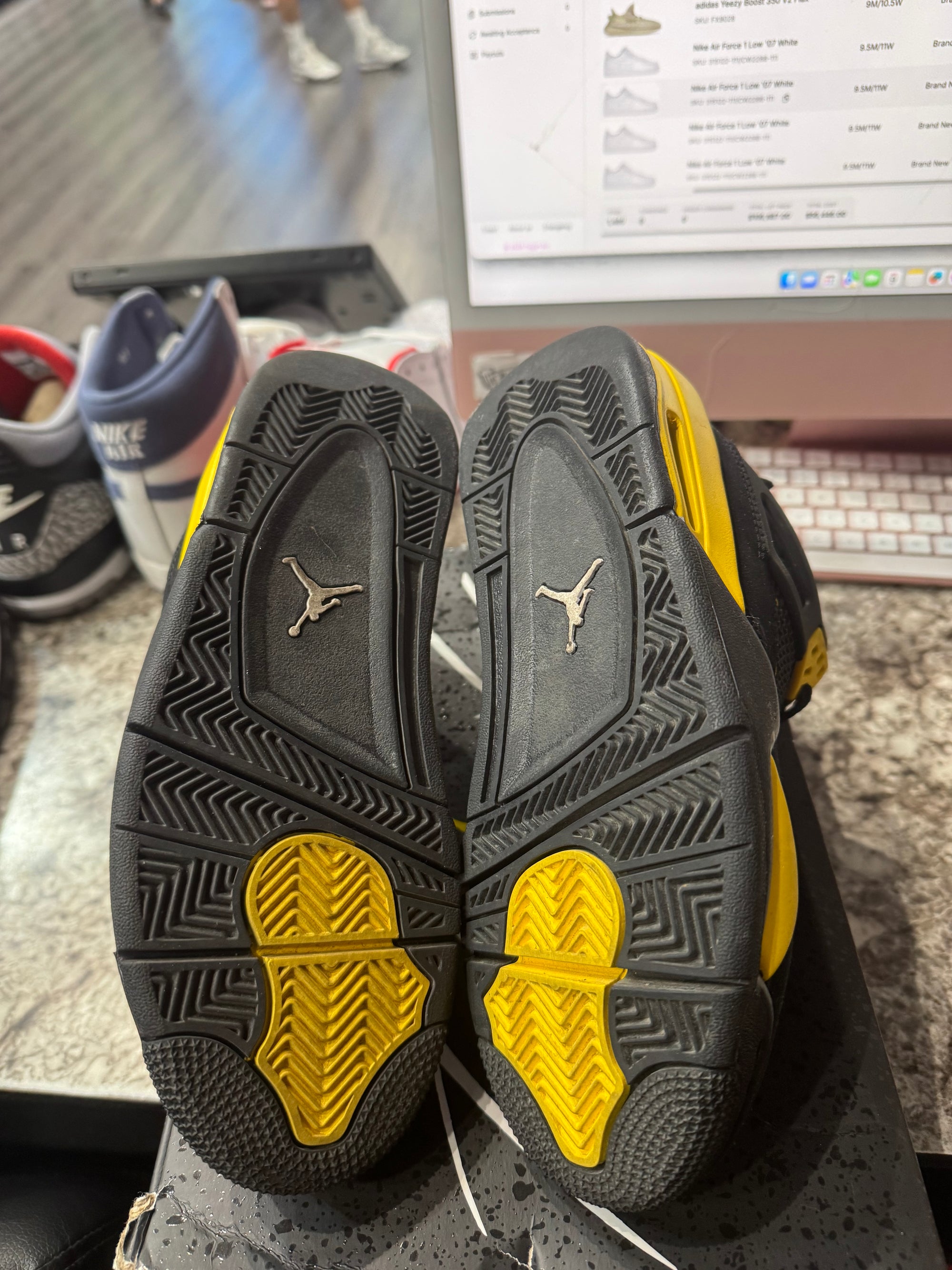 Jordan 4 Retro Thunder (2023) (GS)