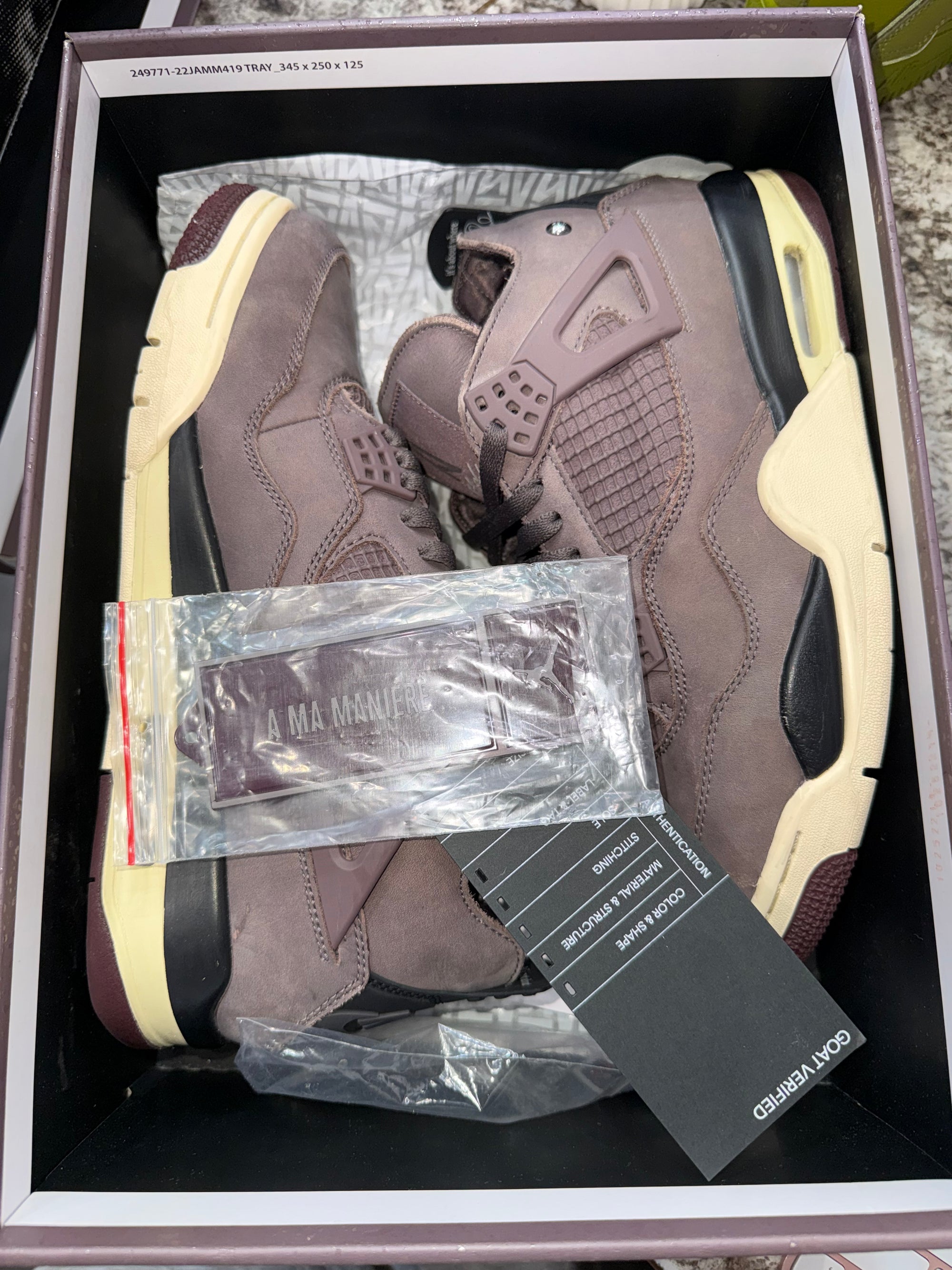 Jordan 4 Retro SP A Ma Maniére Violet Ore