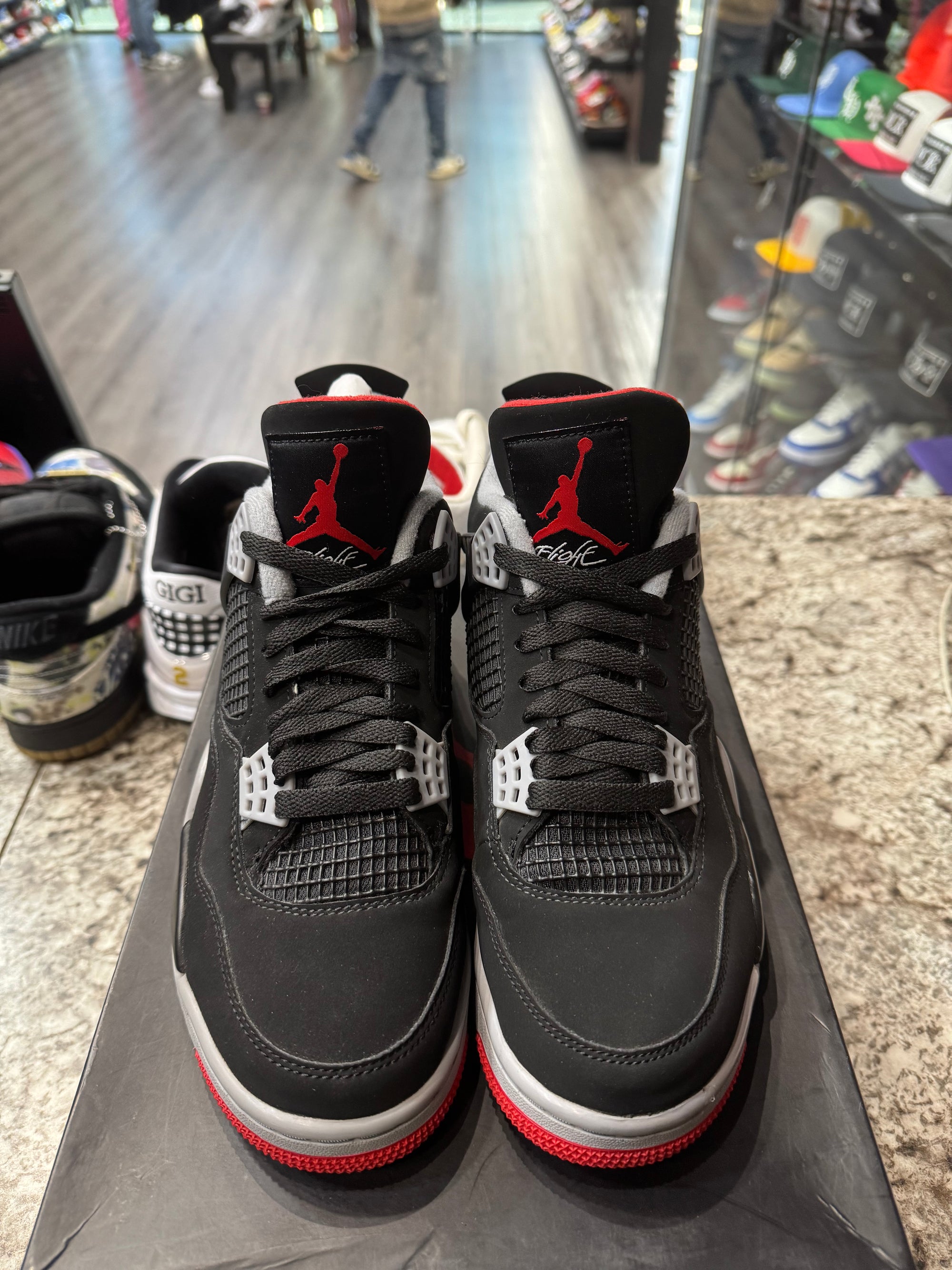 Jordan 4 Retro Bred (2019)