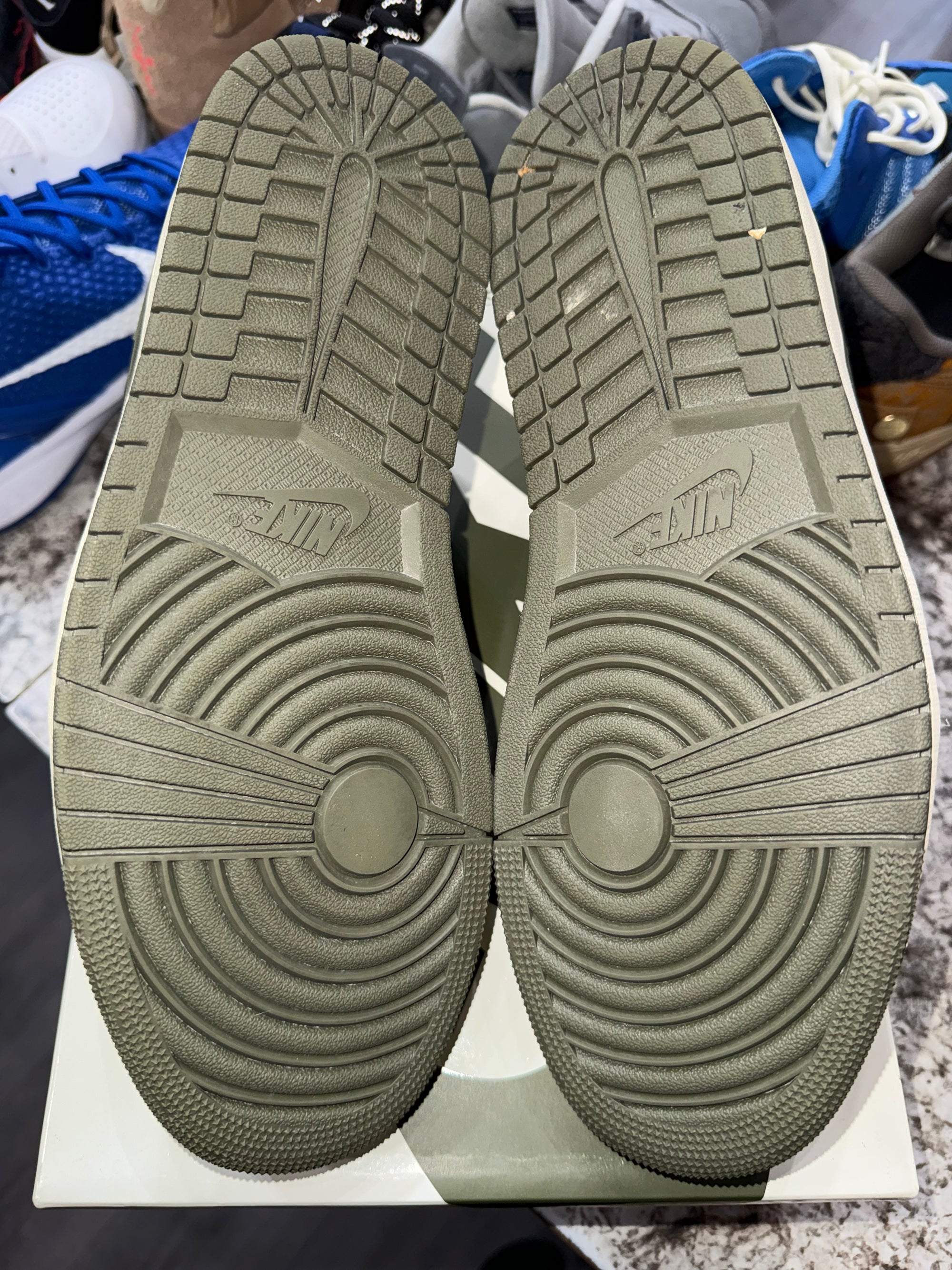Jordan 1 Retro Low OG SP Travis Scott Olive (Women's)