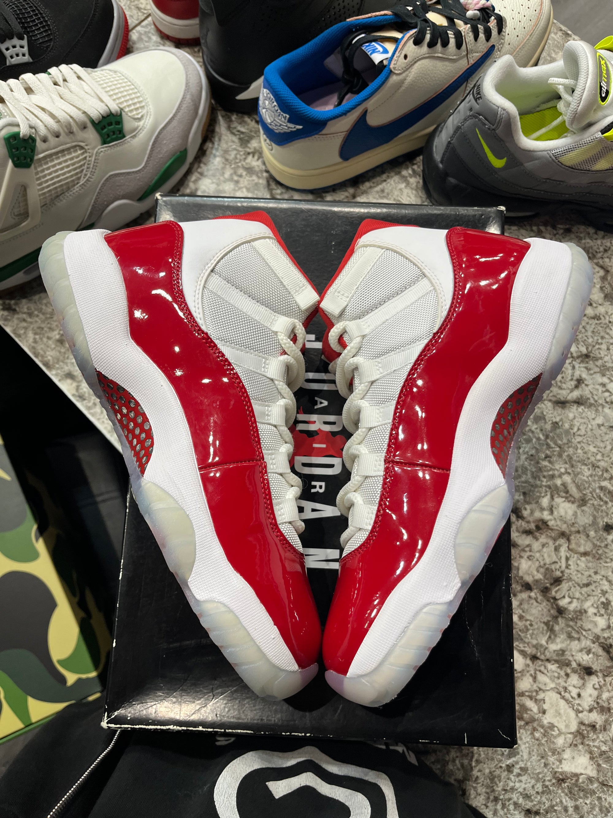Jordan 11 Retro Cherry (2022)