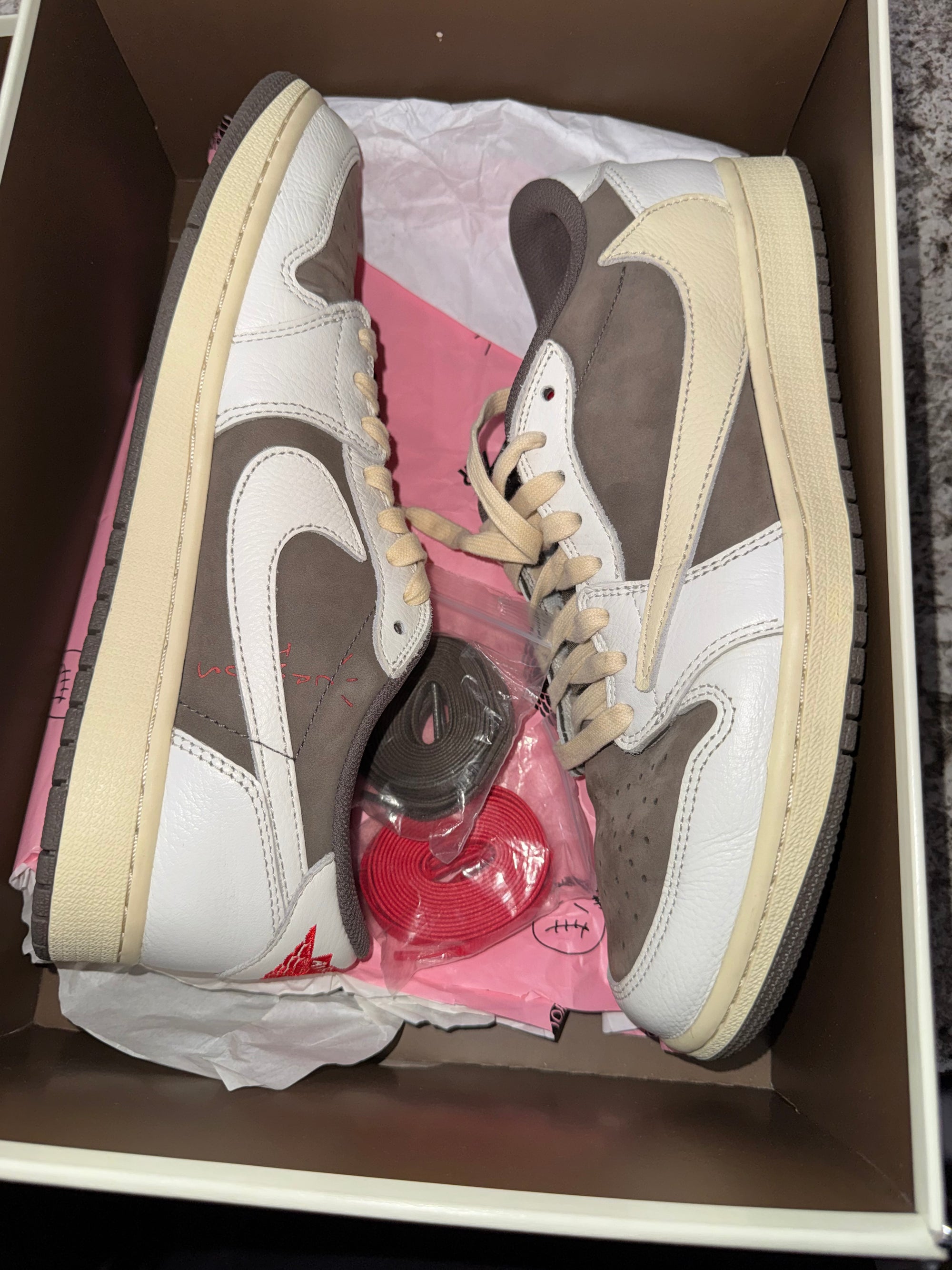 Jordan 1 Retro Low OG SP Travis Scott Reverse Mocha