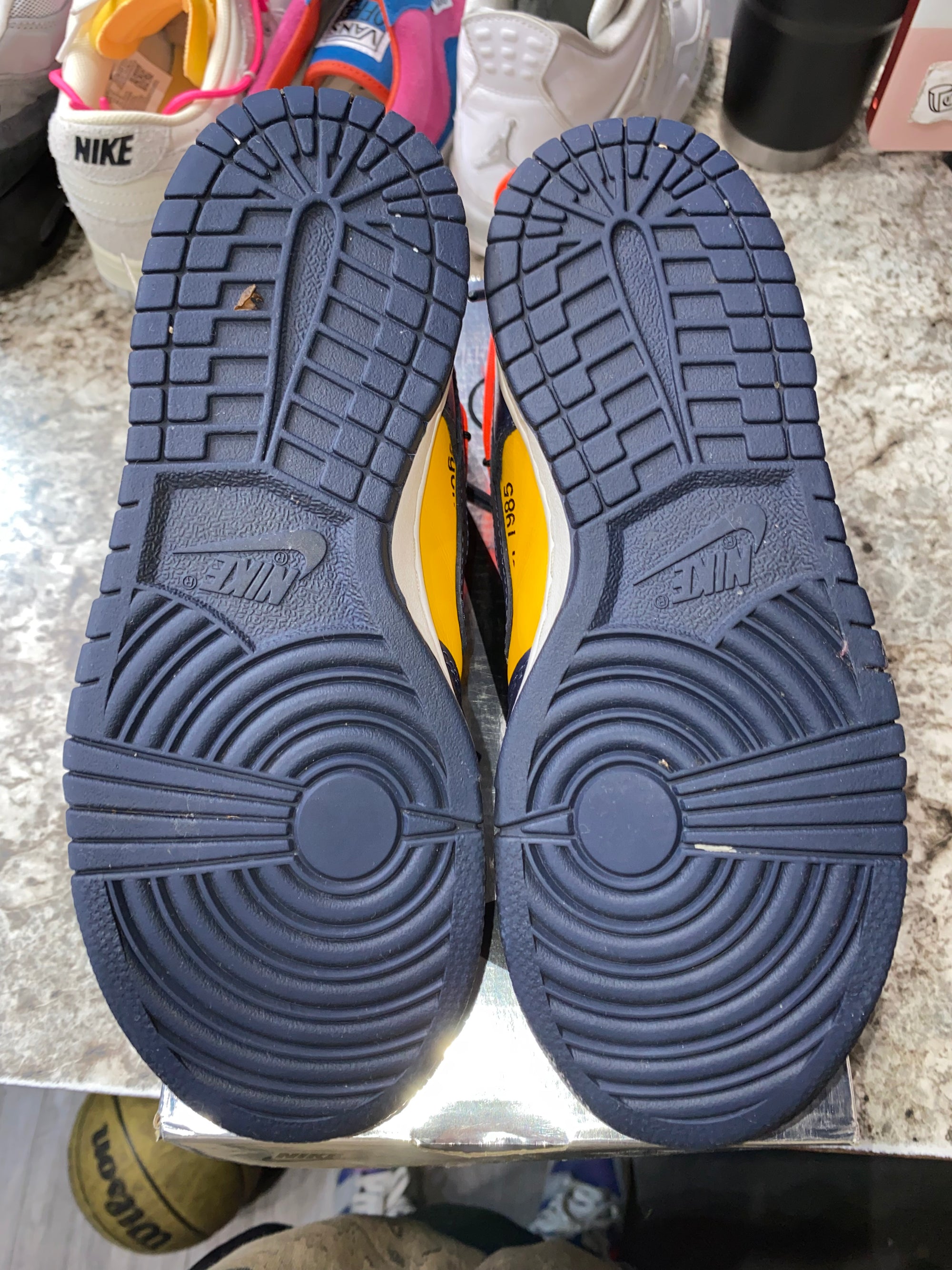 Nike Dunk Low Off-White University Gold