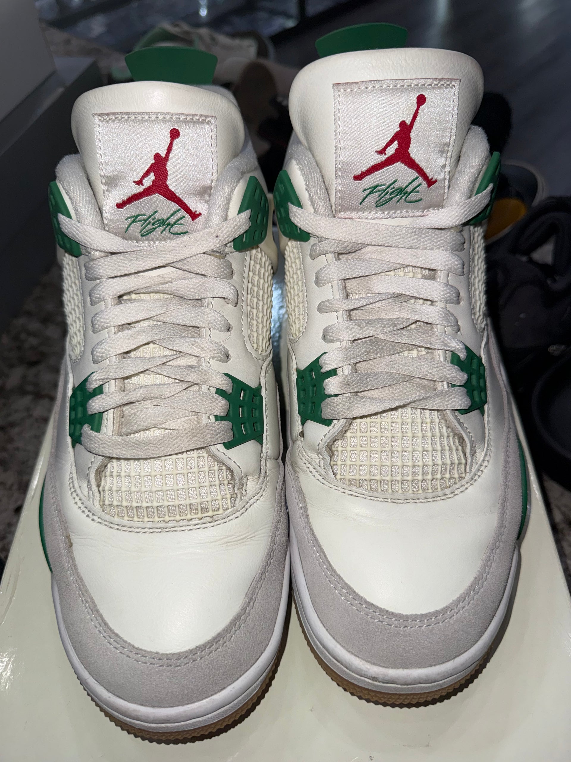 Jordan 4 Retro SB Pine Green