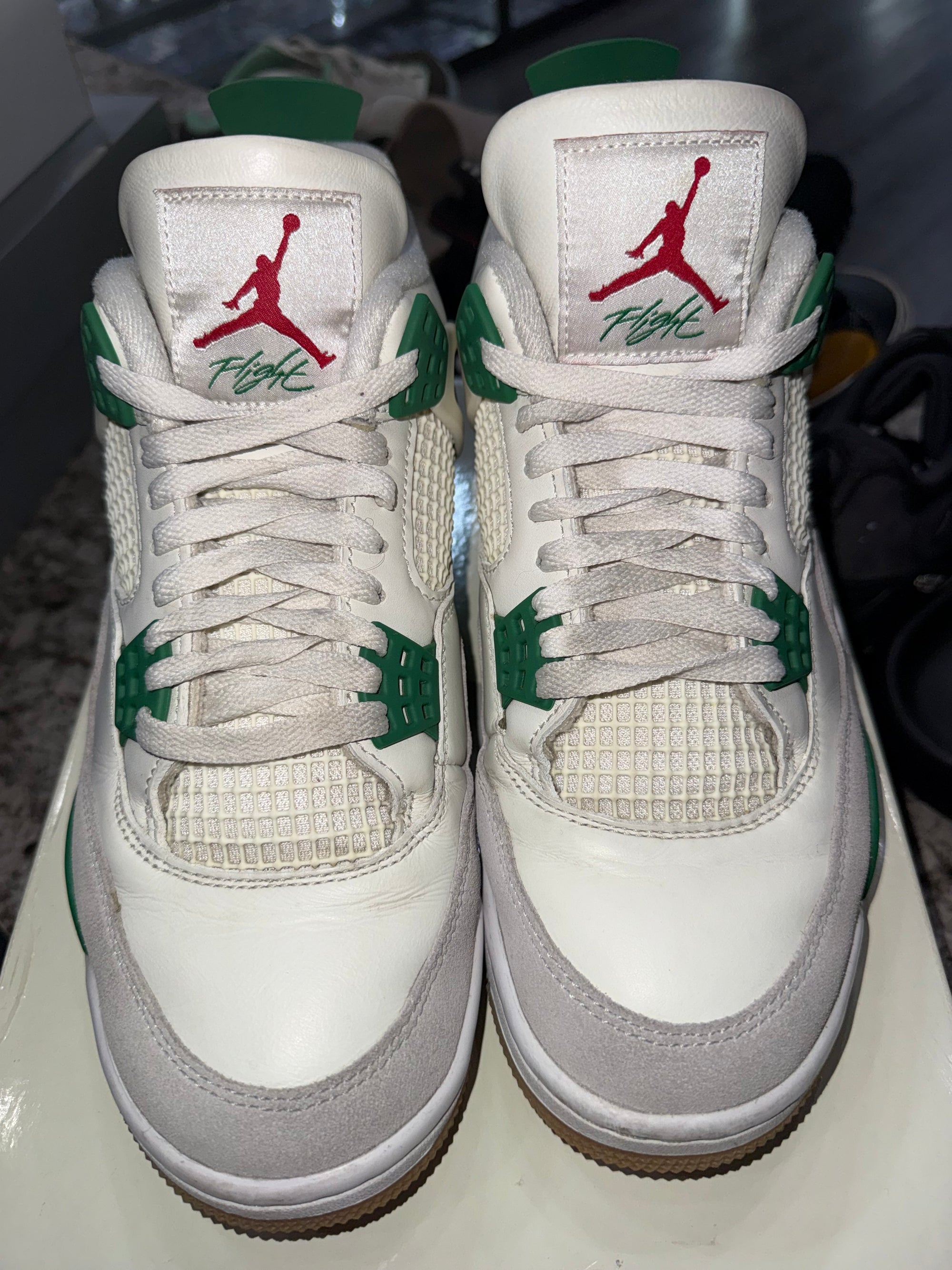 Jordan 4 Retro SB Pine Green
